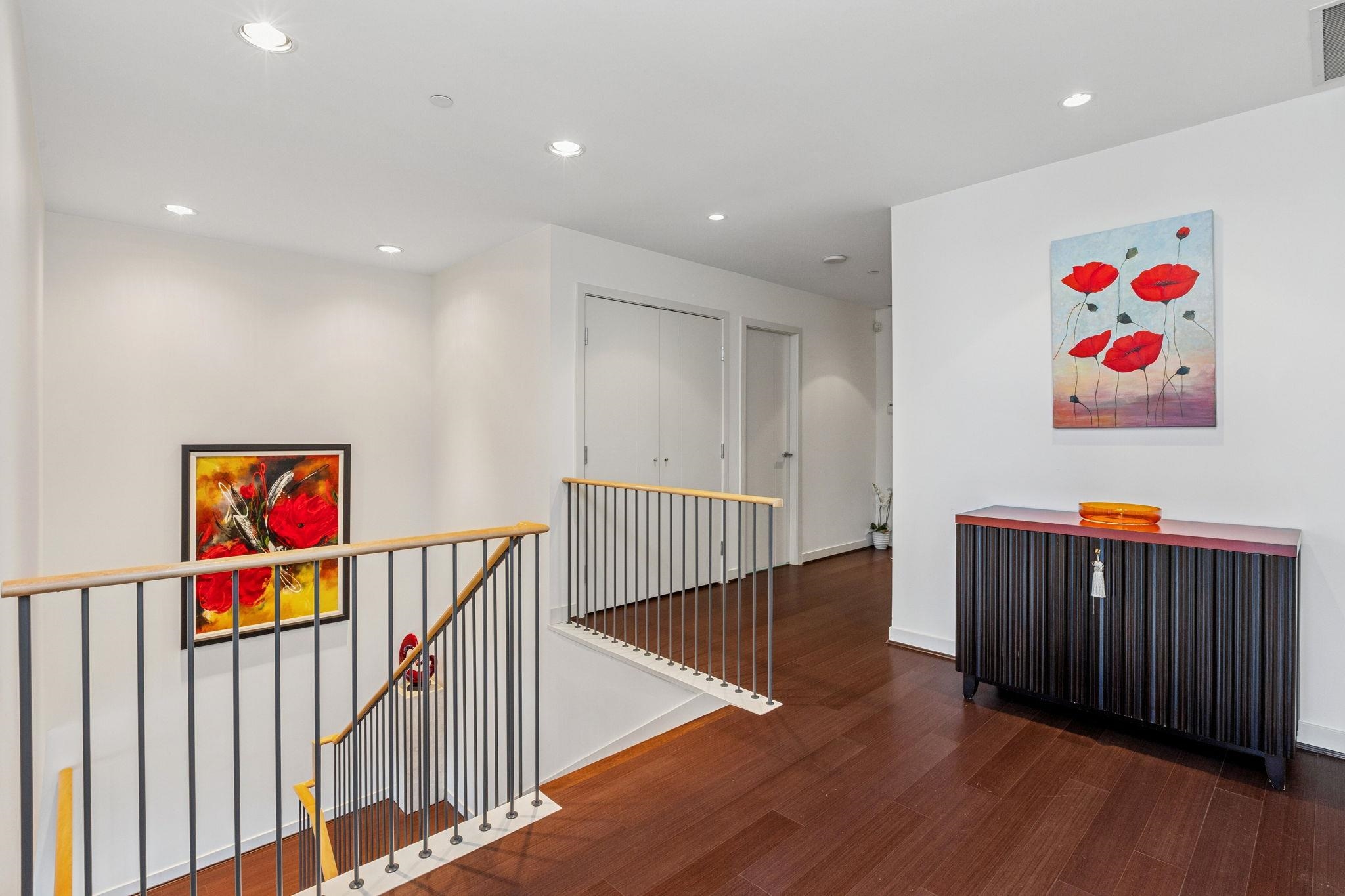 TH102 1139 W CORDOVA STREET Unit: TH102