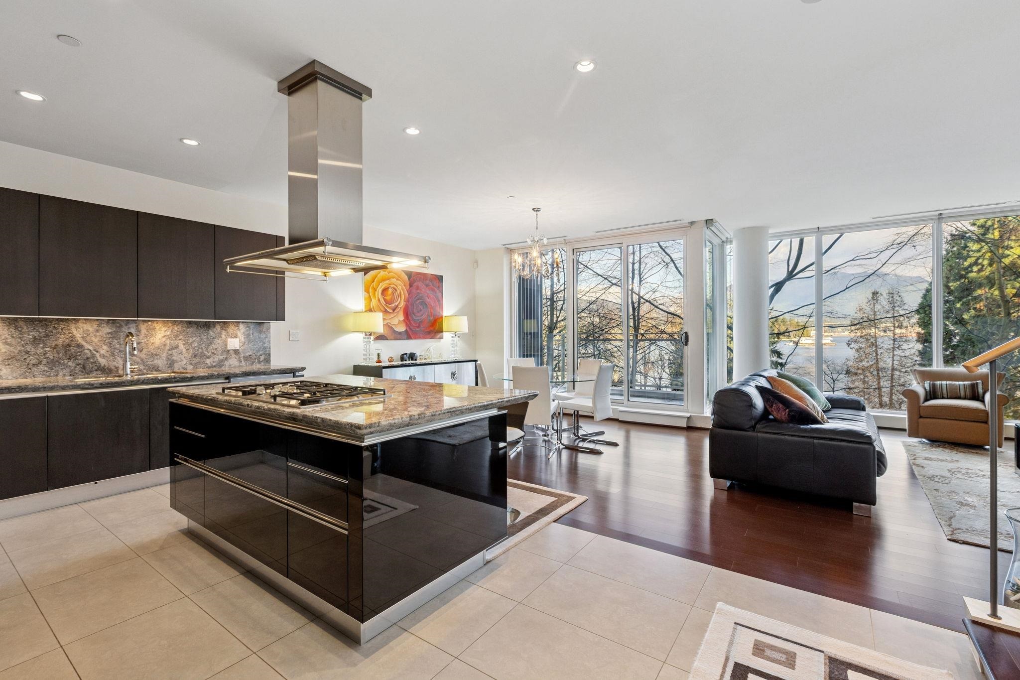 TH102 1139 W CORDOVA STREET Unit: TH102