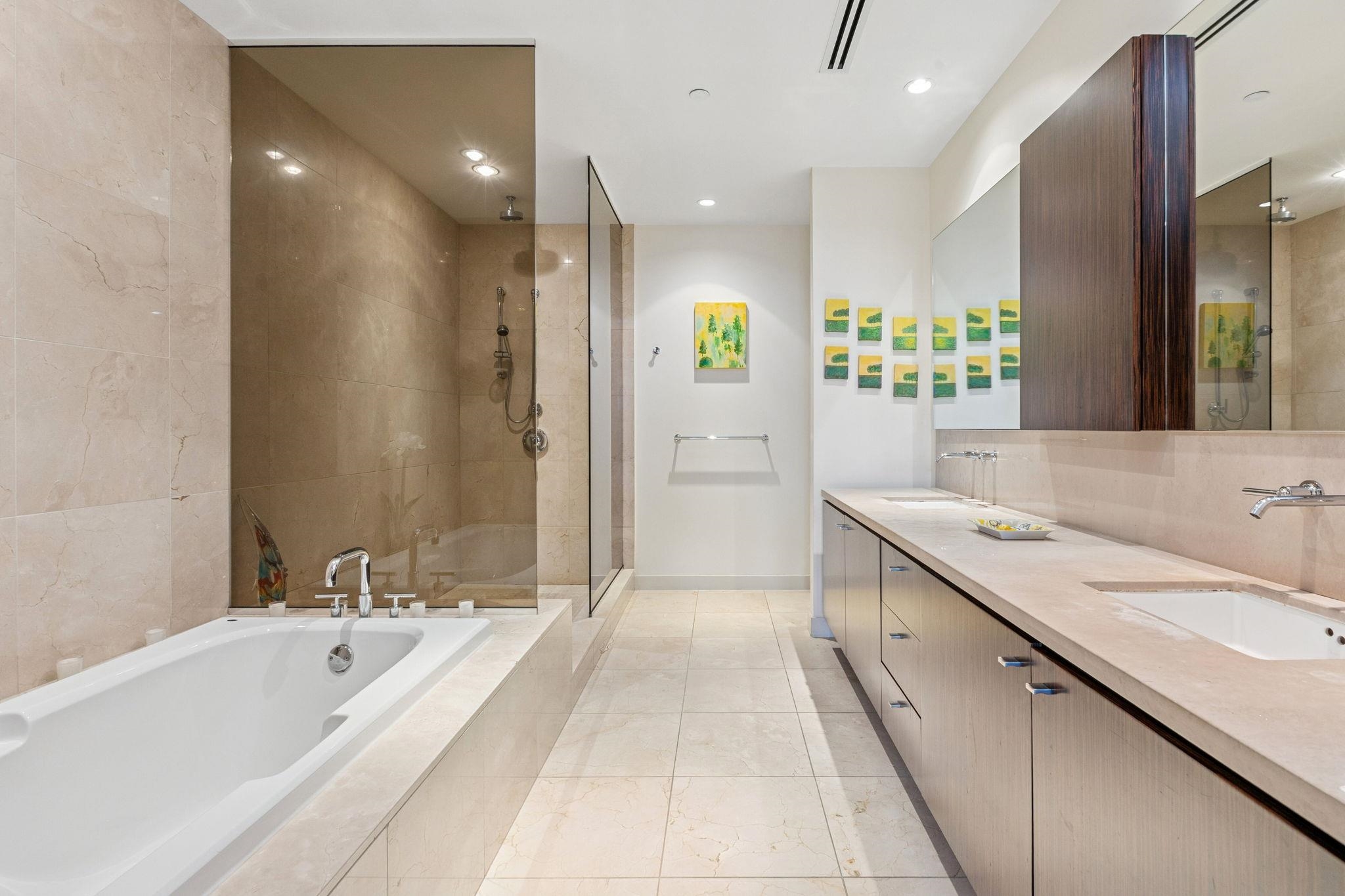TH102 1139 W CORDOVA STREET Unit: TH102