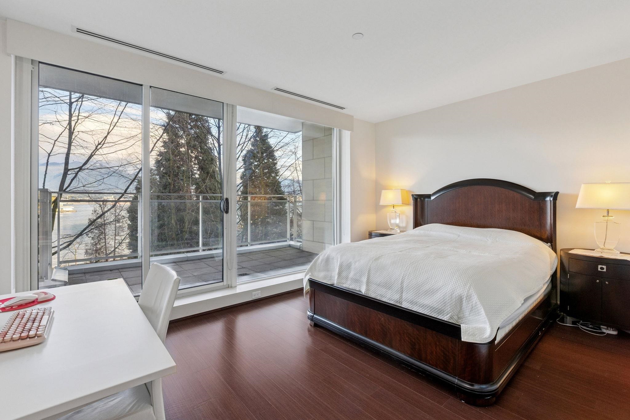 TH102 1139 W CORDOVA STREET Unit: TH102