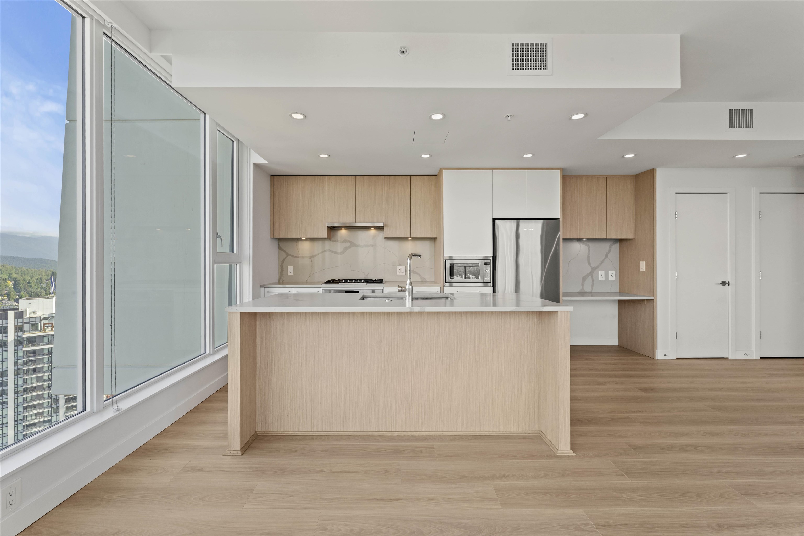 2901 567 CLARKE ROAD Unit: 2901