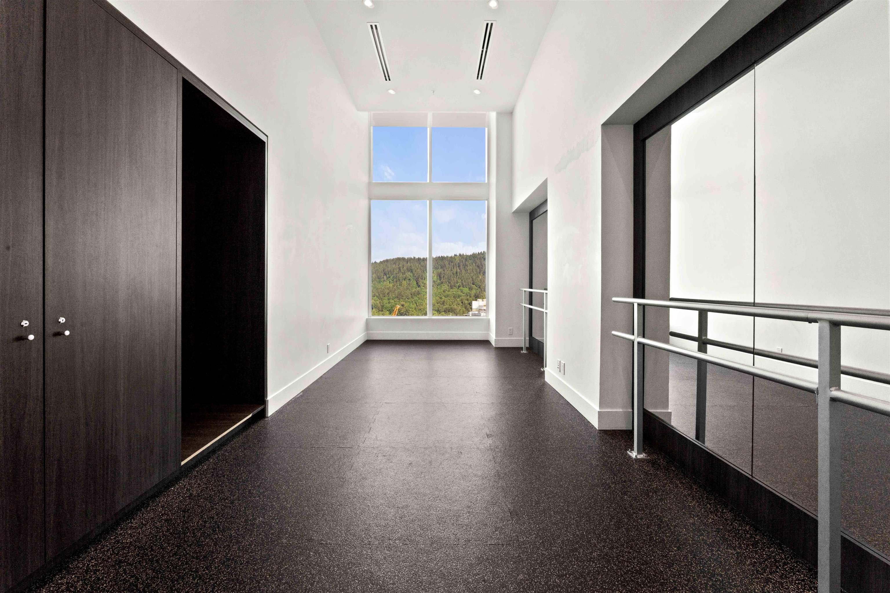 2901 567 CLARKE ROAD Unit: 2901