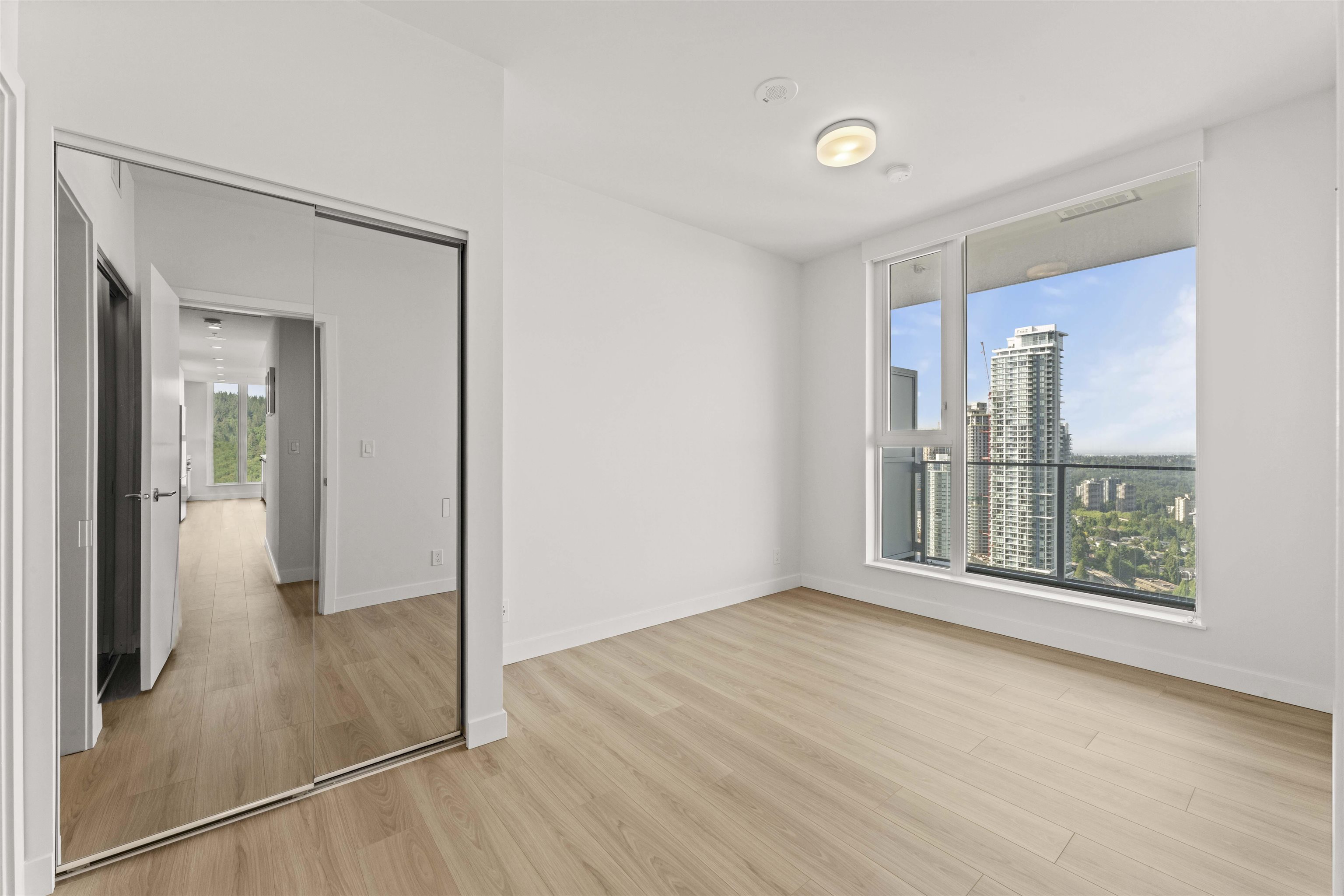 2901 567 CLARKE ROAD Unit: 2901