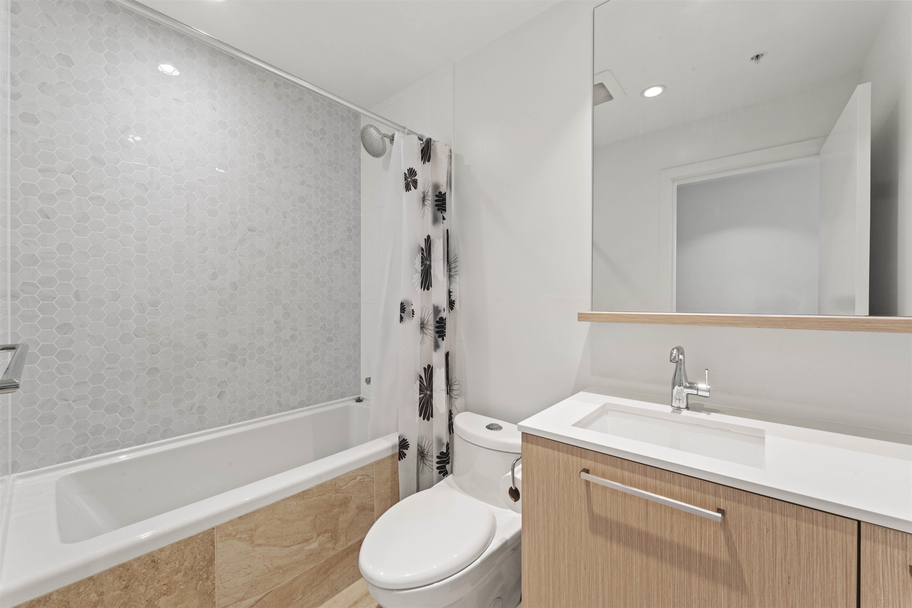 2901 567 CLARKE ROAD Unit: 2901