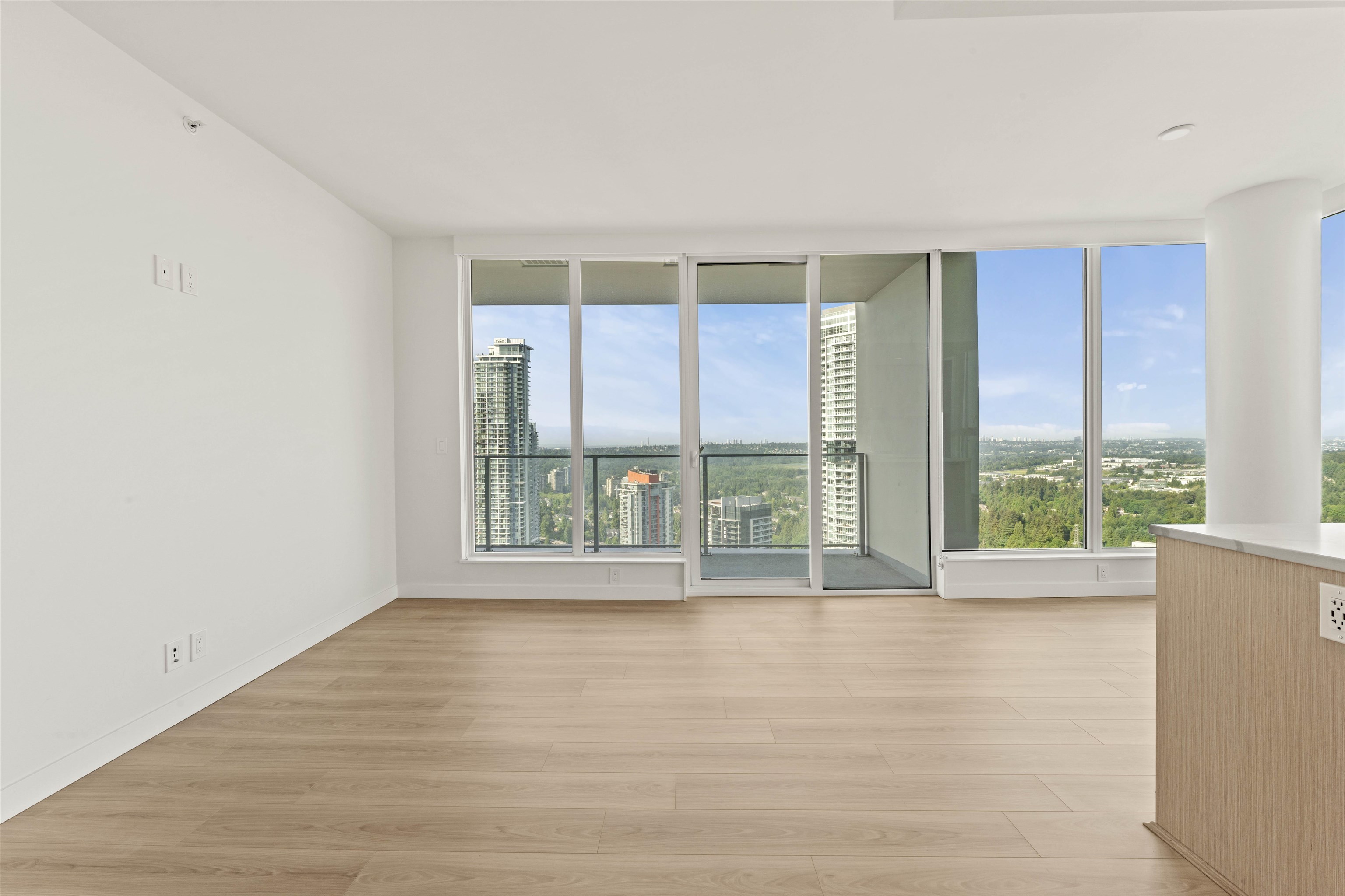 2901 567 CLARKE ROAD Unit: 2901