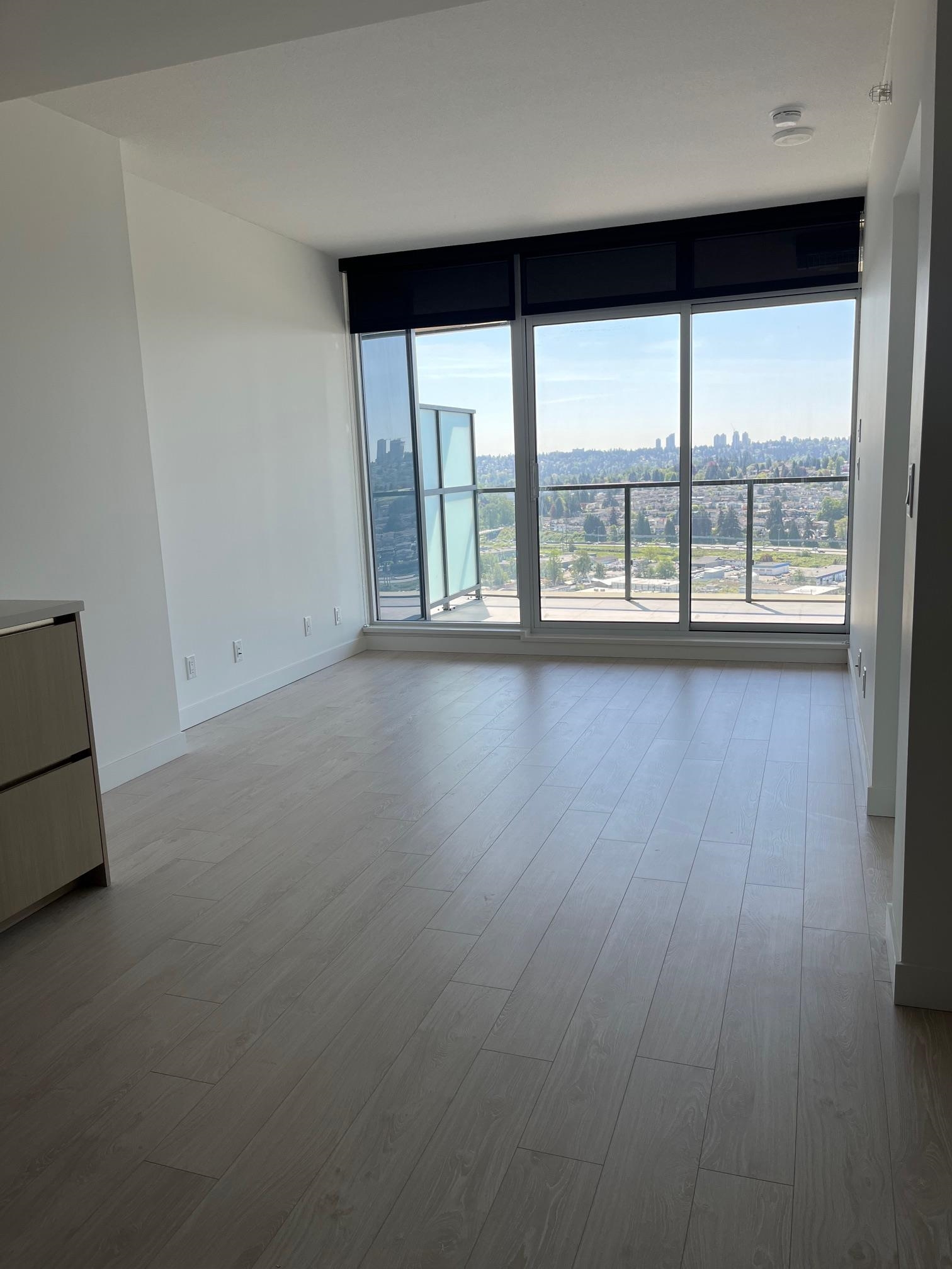 2301 4890 LOUGHEED HIGHWAY Unit: 2301