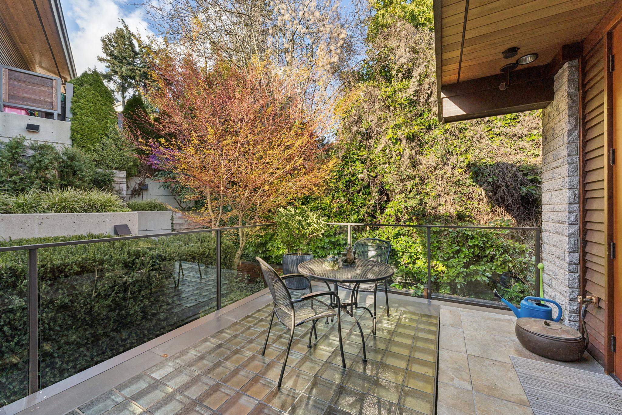 3673 SUNSET LANE