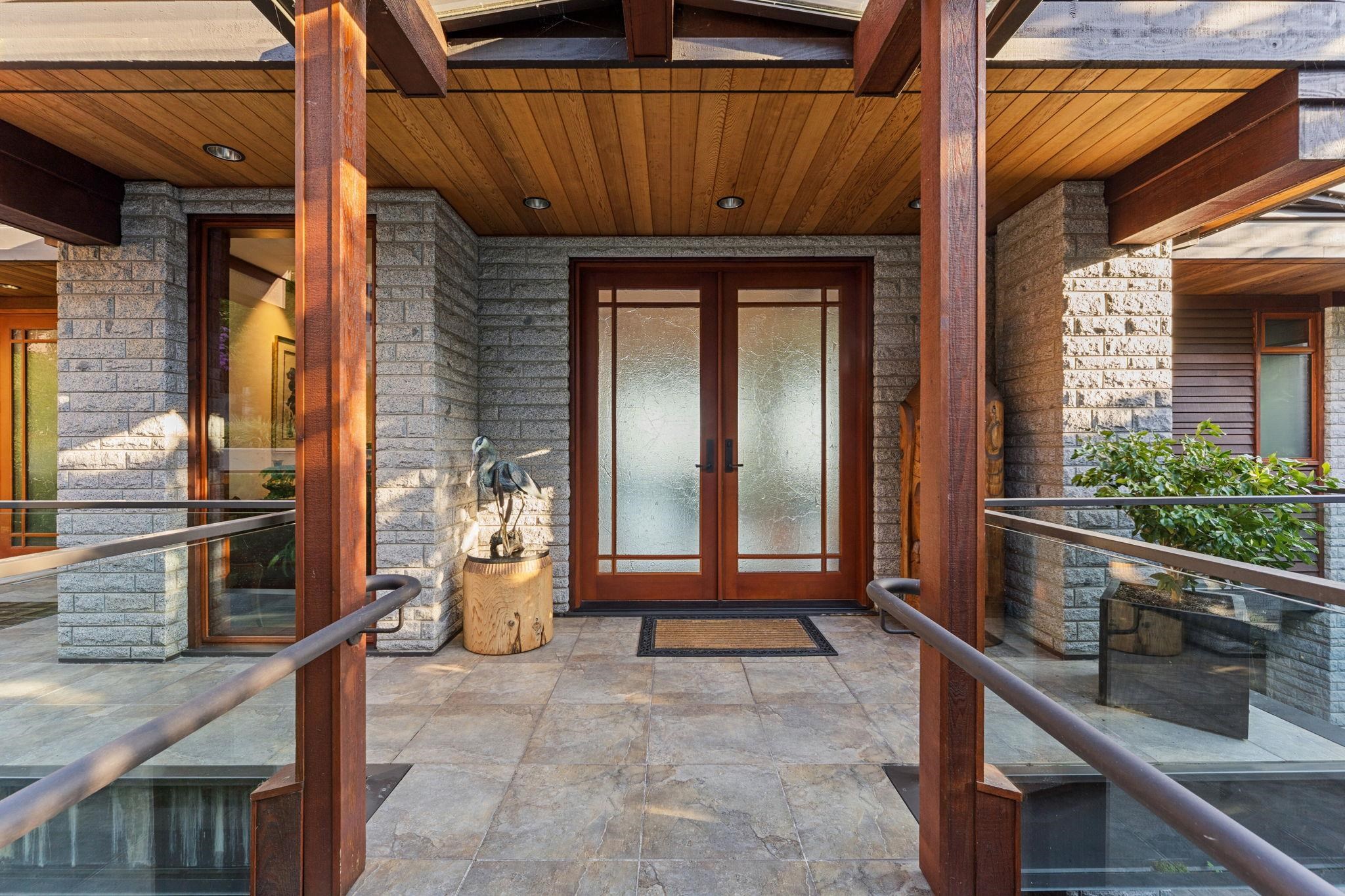 3673 SUNSET LANE