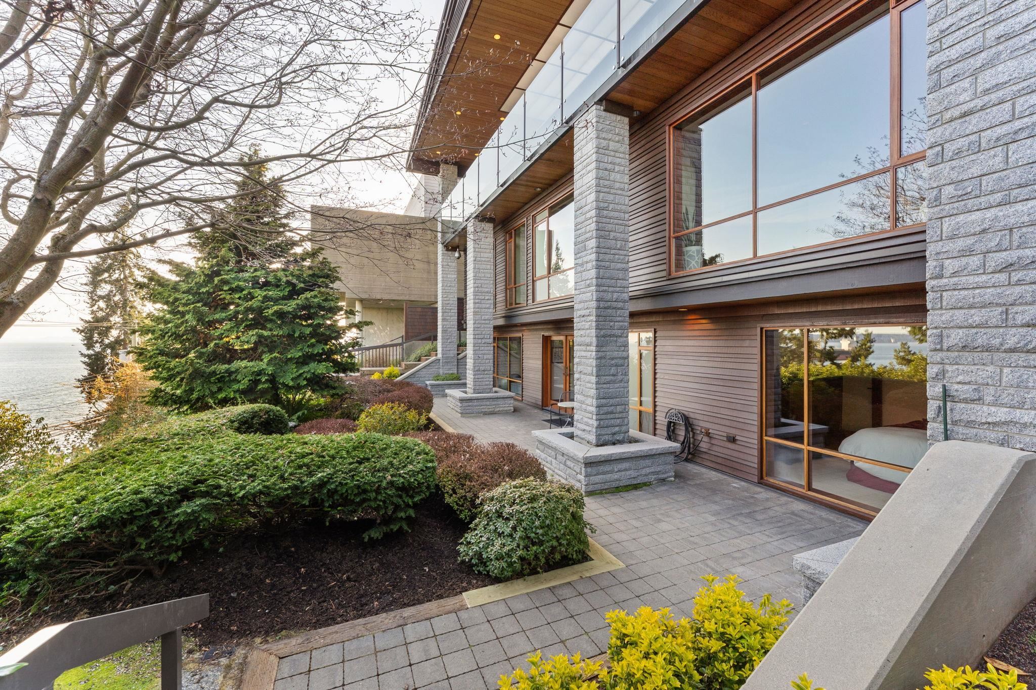 3673 SUNSET LANE