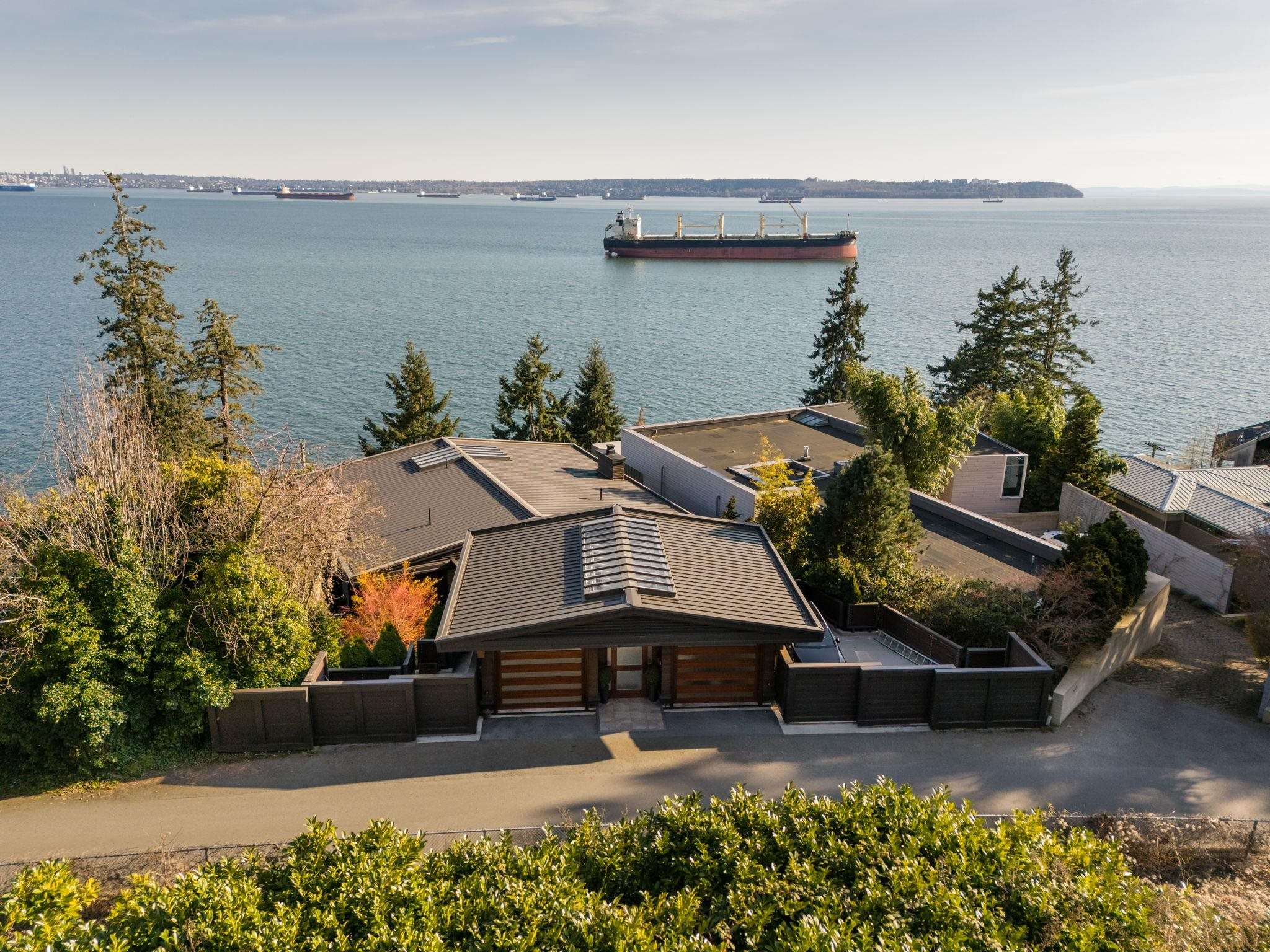 3673 SUNSET LANE