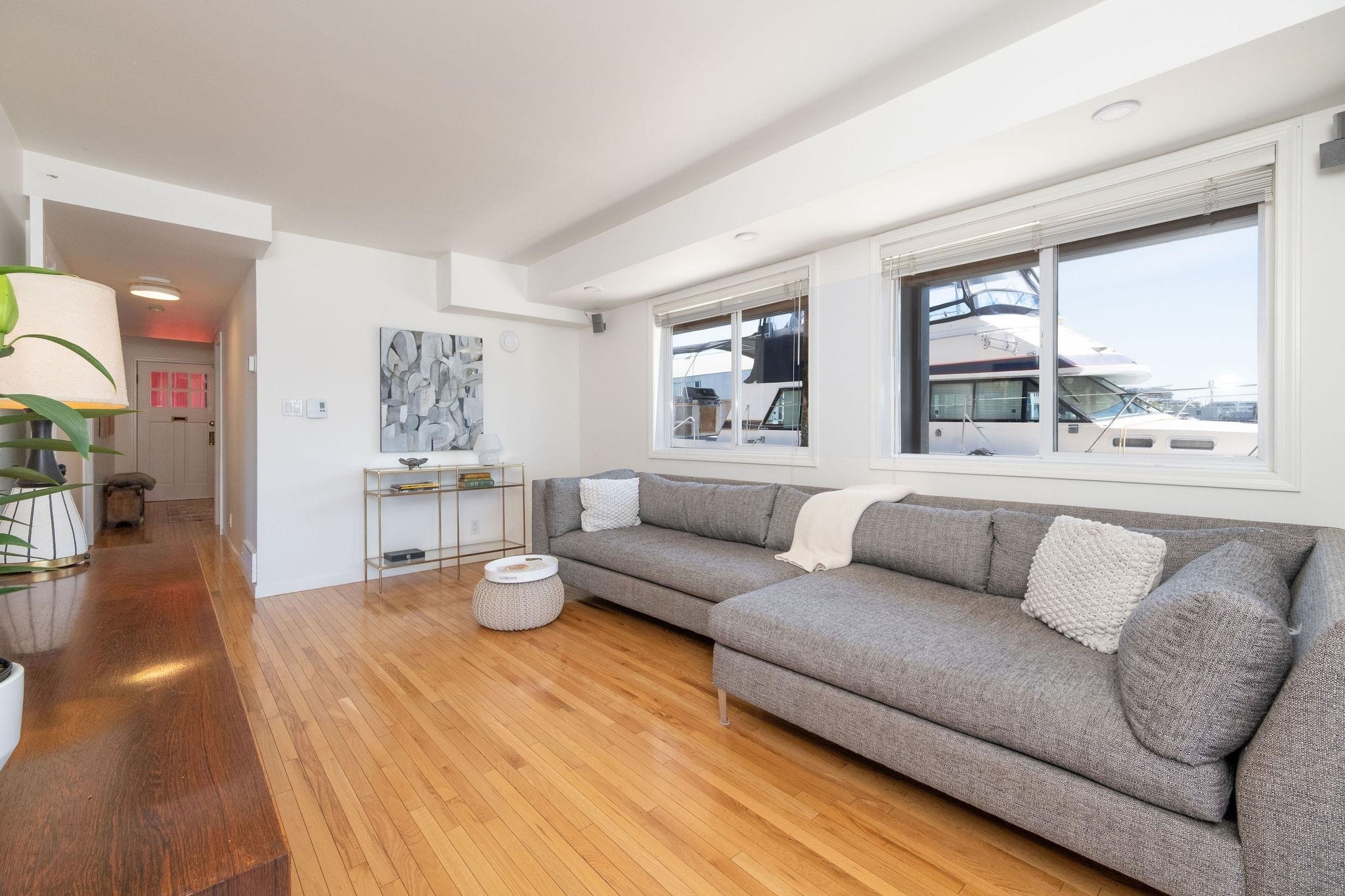 A27 415 W ESPLANADE AVENUE Unit: A27