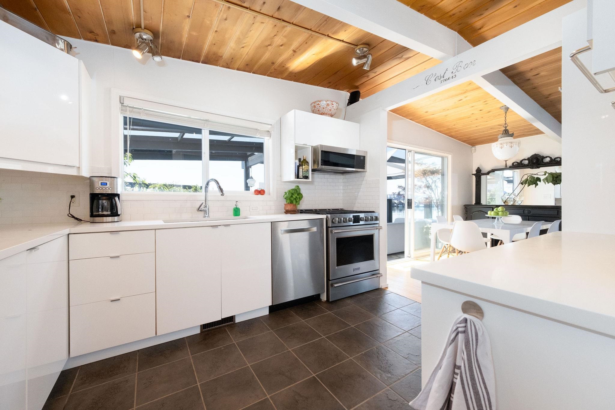 A27 415 W ESPLANADE AVENUE Unit: A27