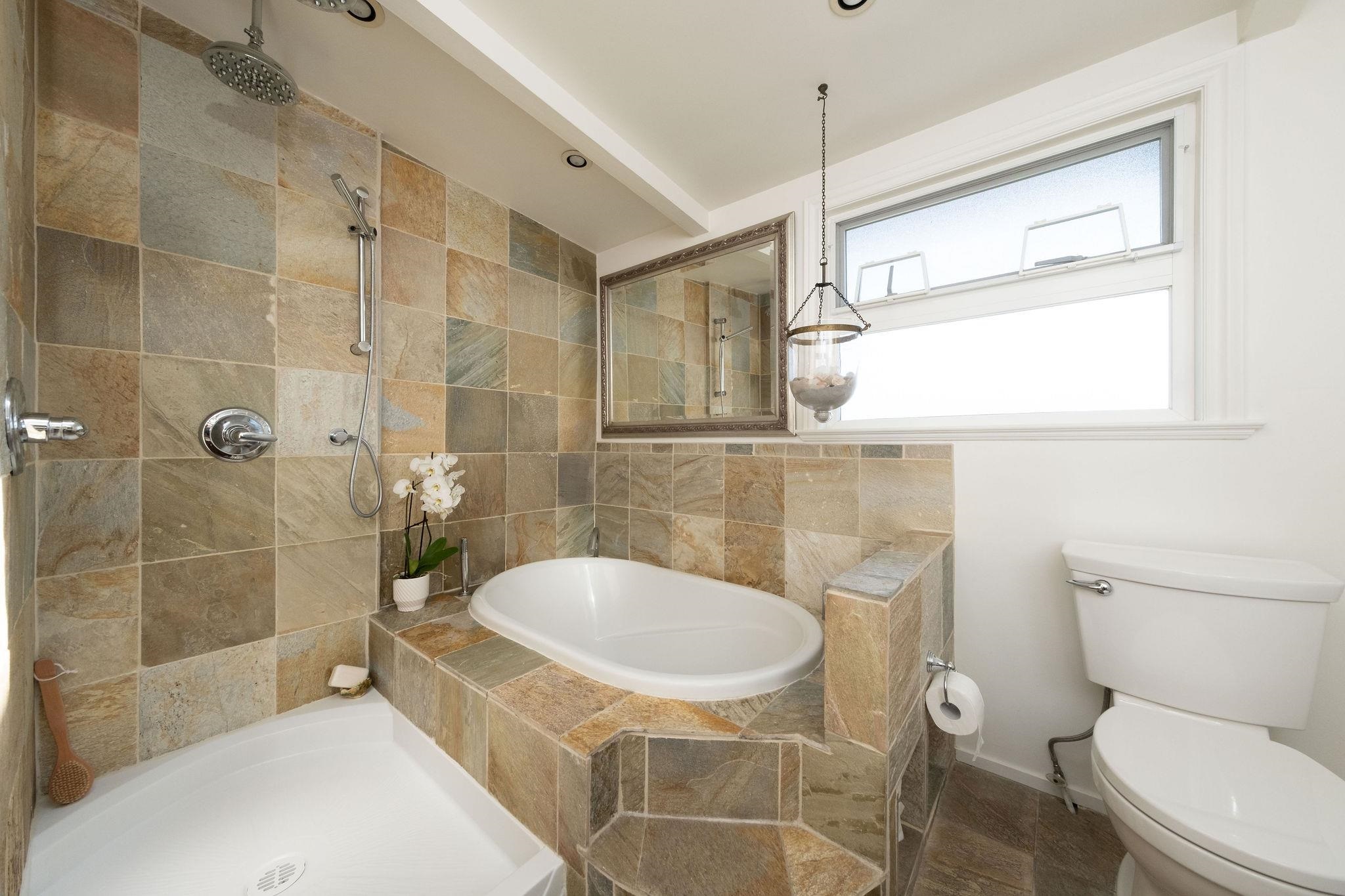 A27 415 W ESPLANADE AVENUE Unit: A27