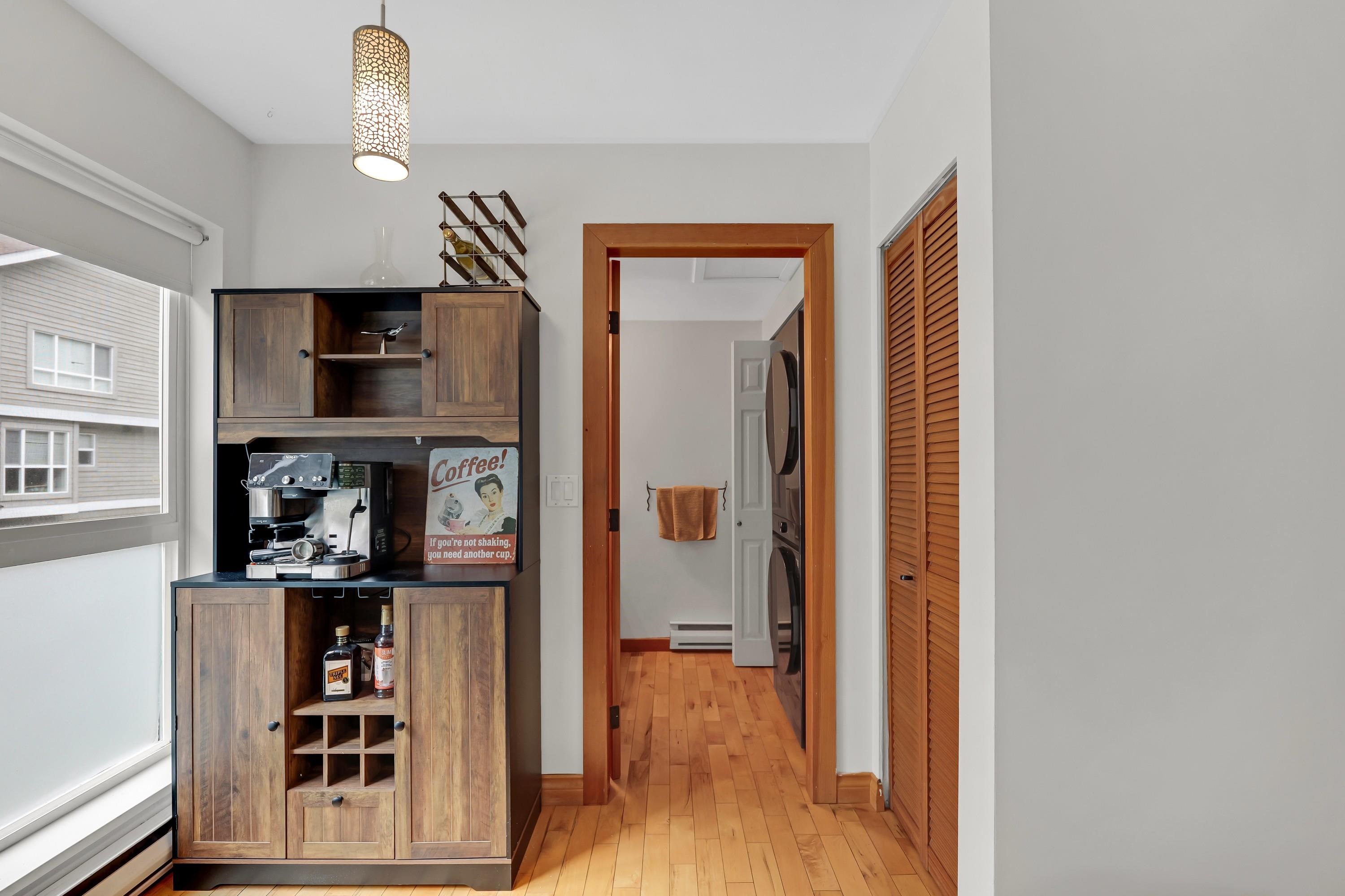 21 1400 PARK STREET Unit: 21