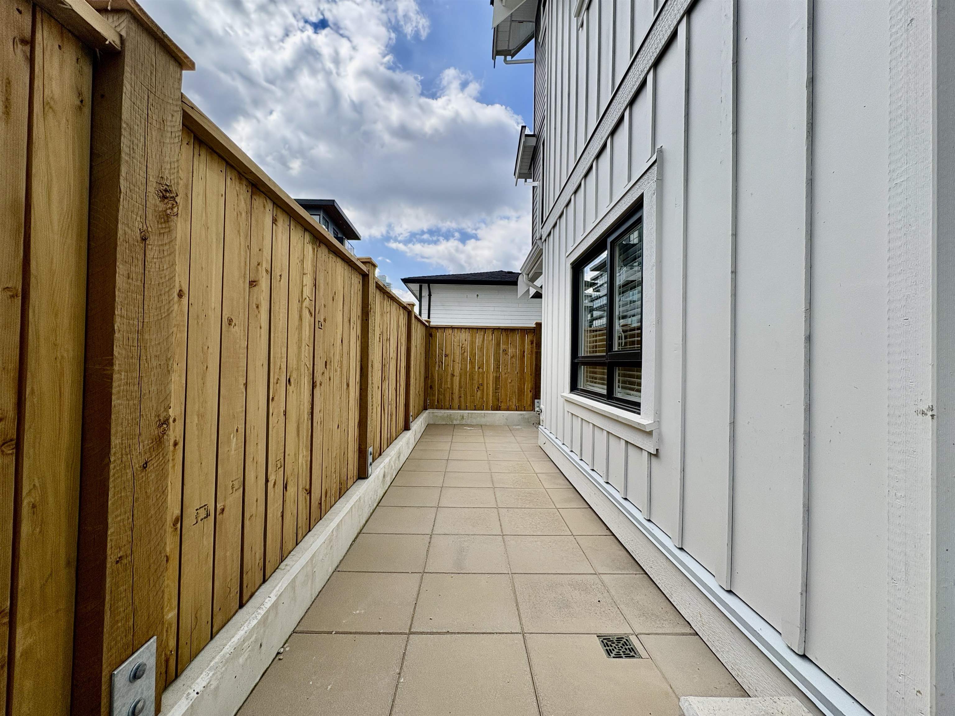 14 728 LEA AVENUE Unit: 14