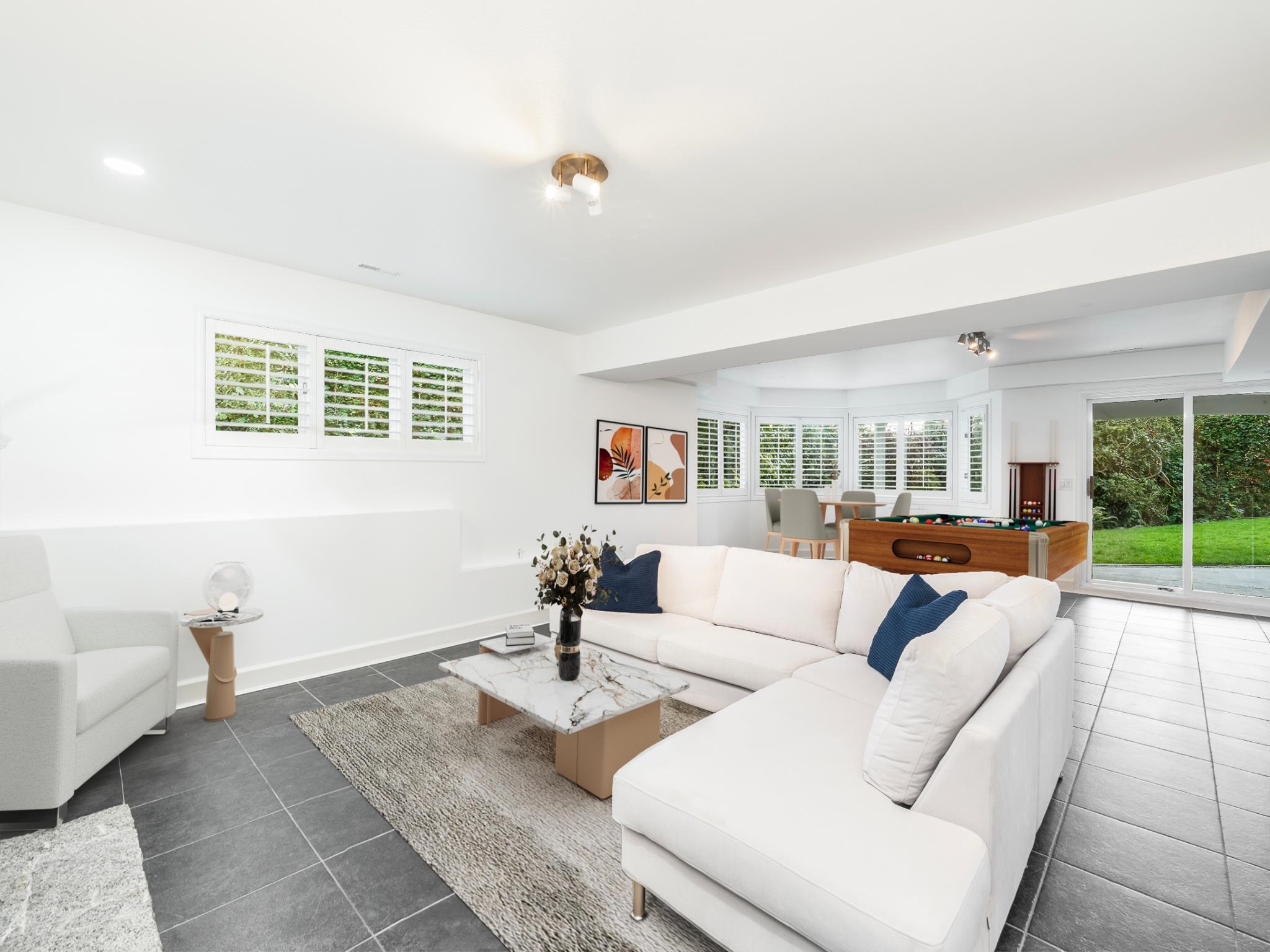 816 ANDERSON CRESCENT