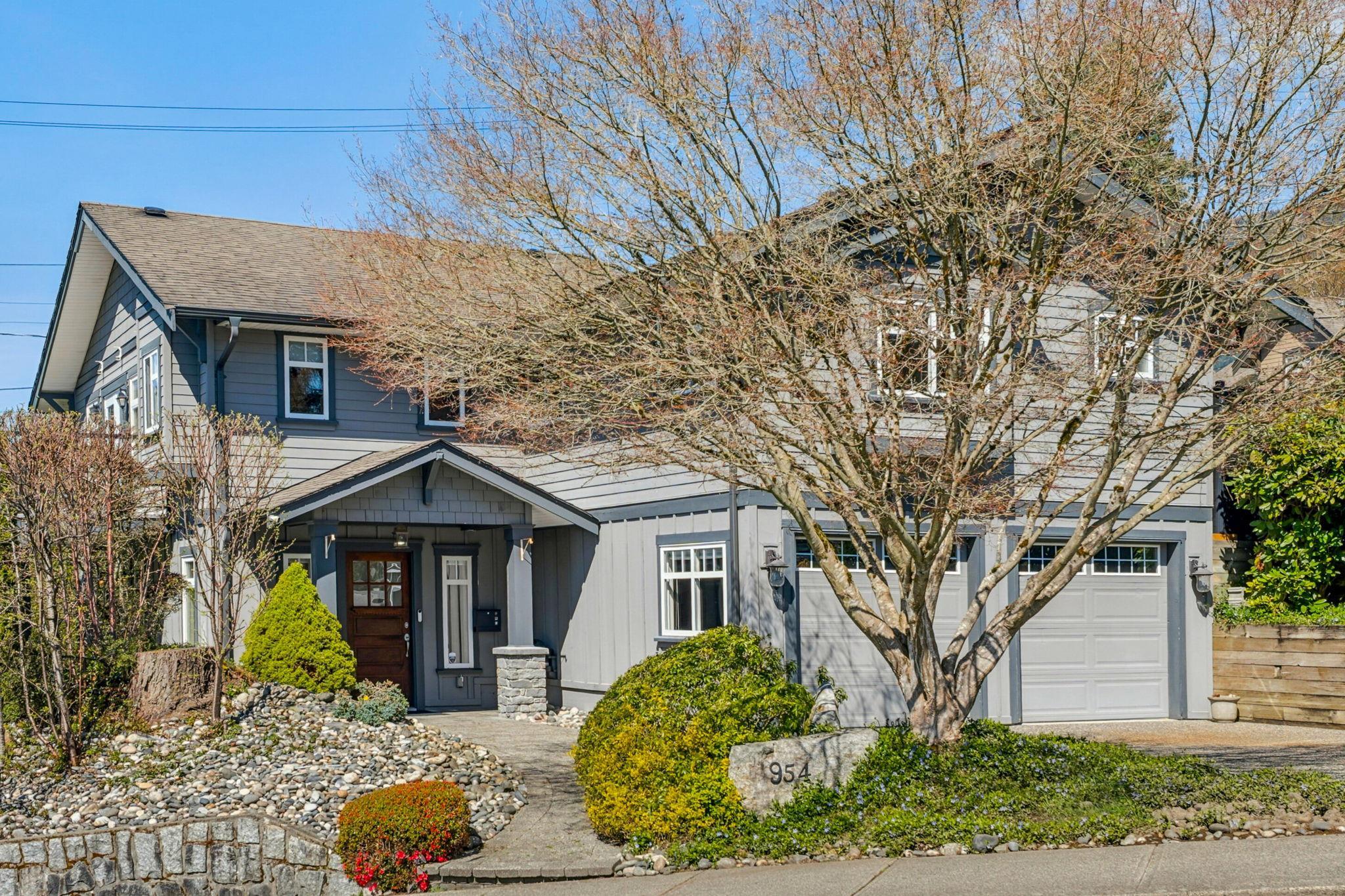 954 TUDOR AVENUE