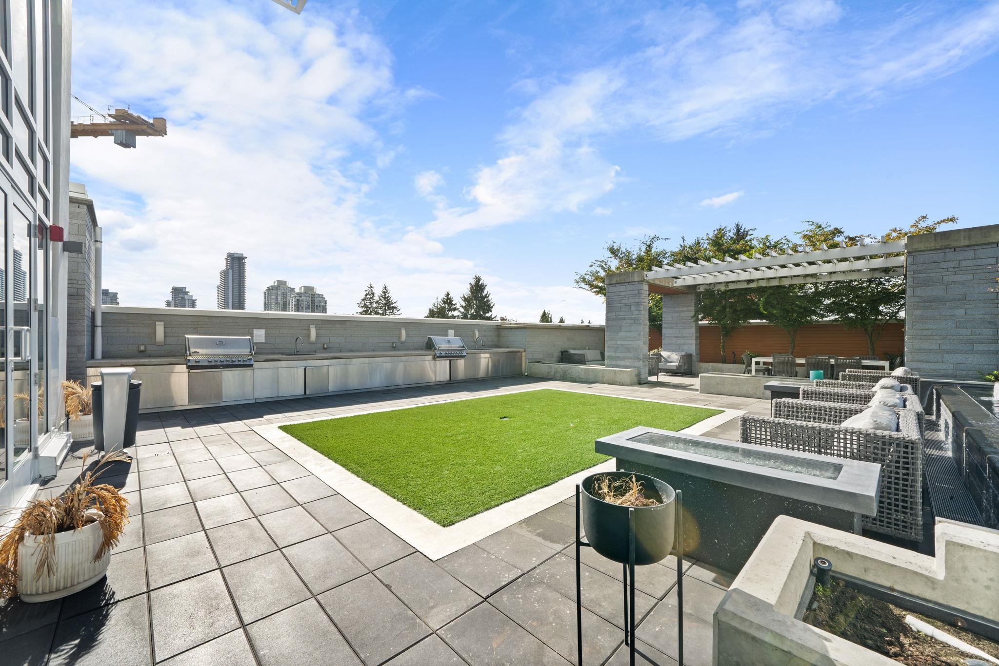 1303 652 WHITING WAY