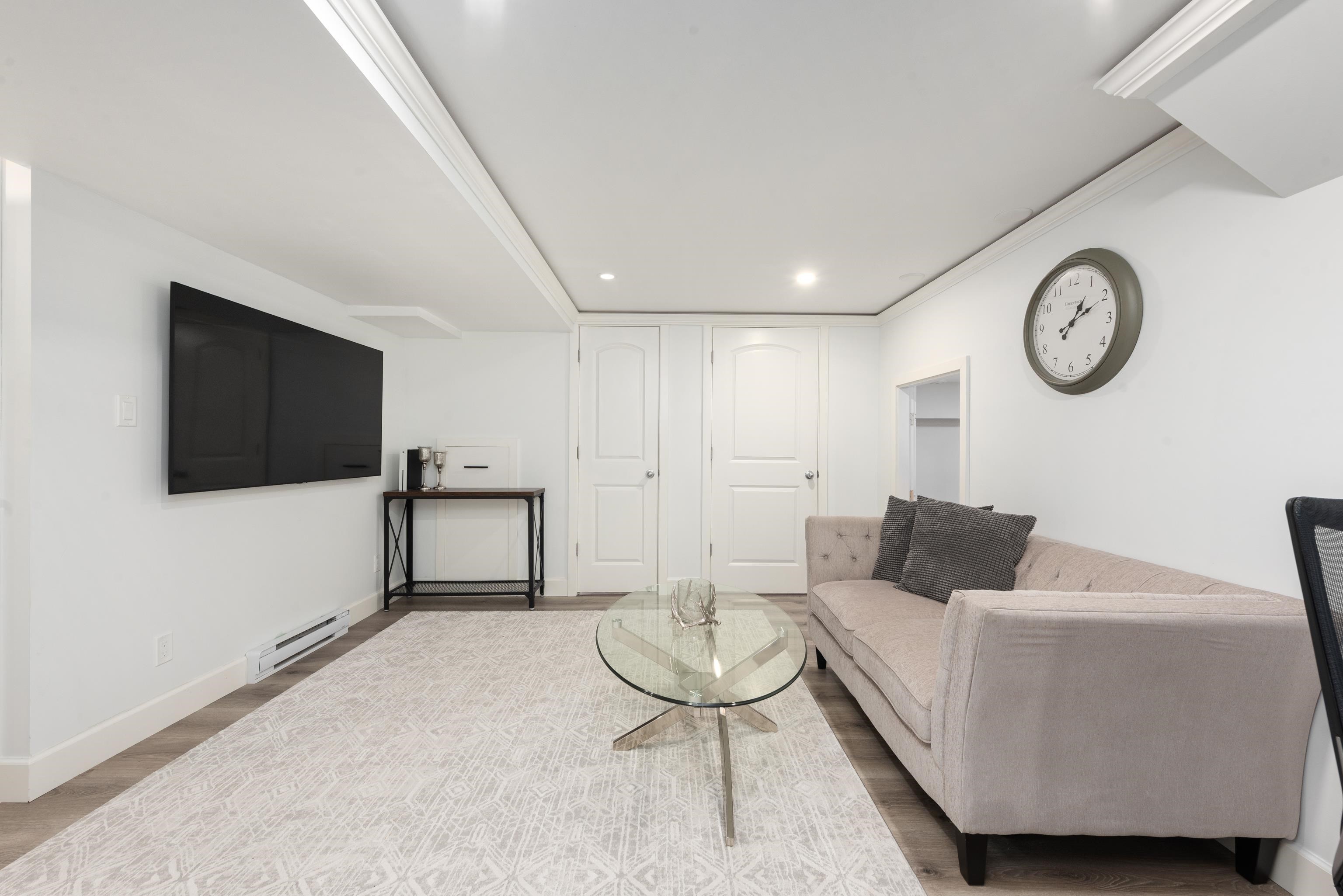 1991 CEDAR VILLAGE CRESCENT