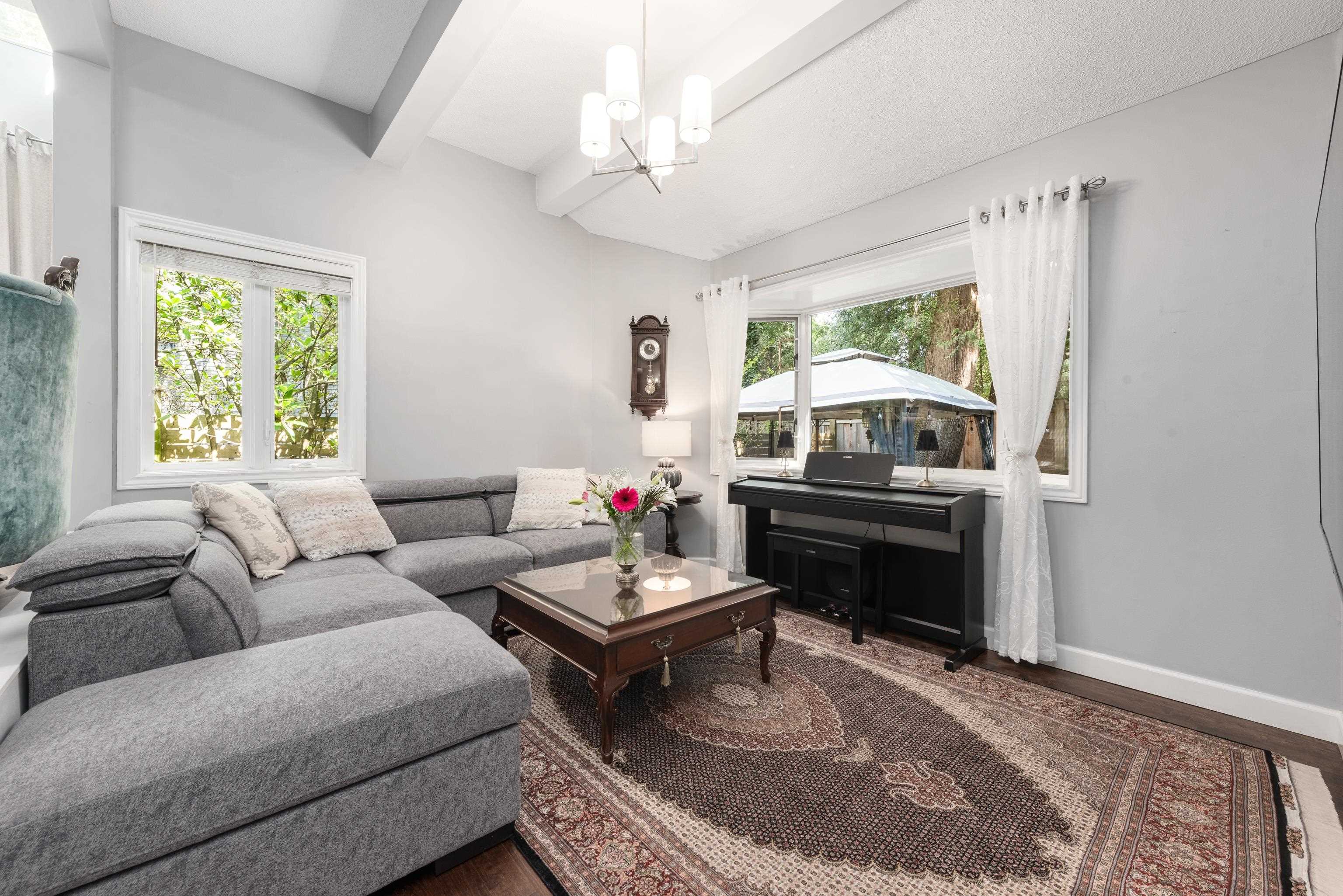 1991 CEDAR VILLAGE CRESCENT