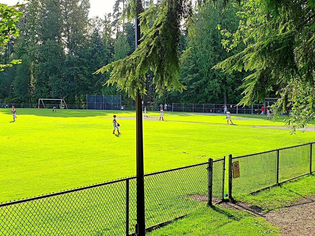 1991 CEDAR VILLAGE CRESCENT