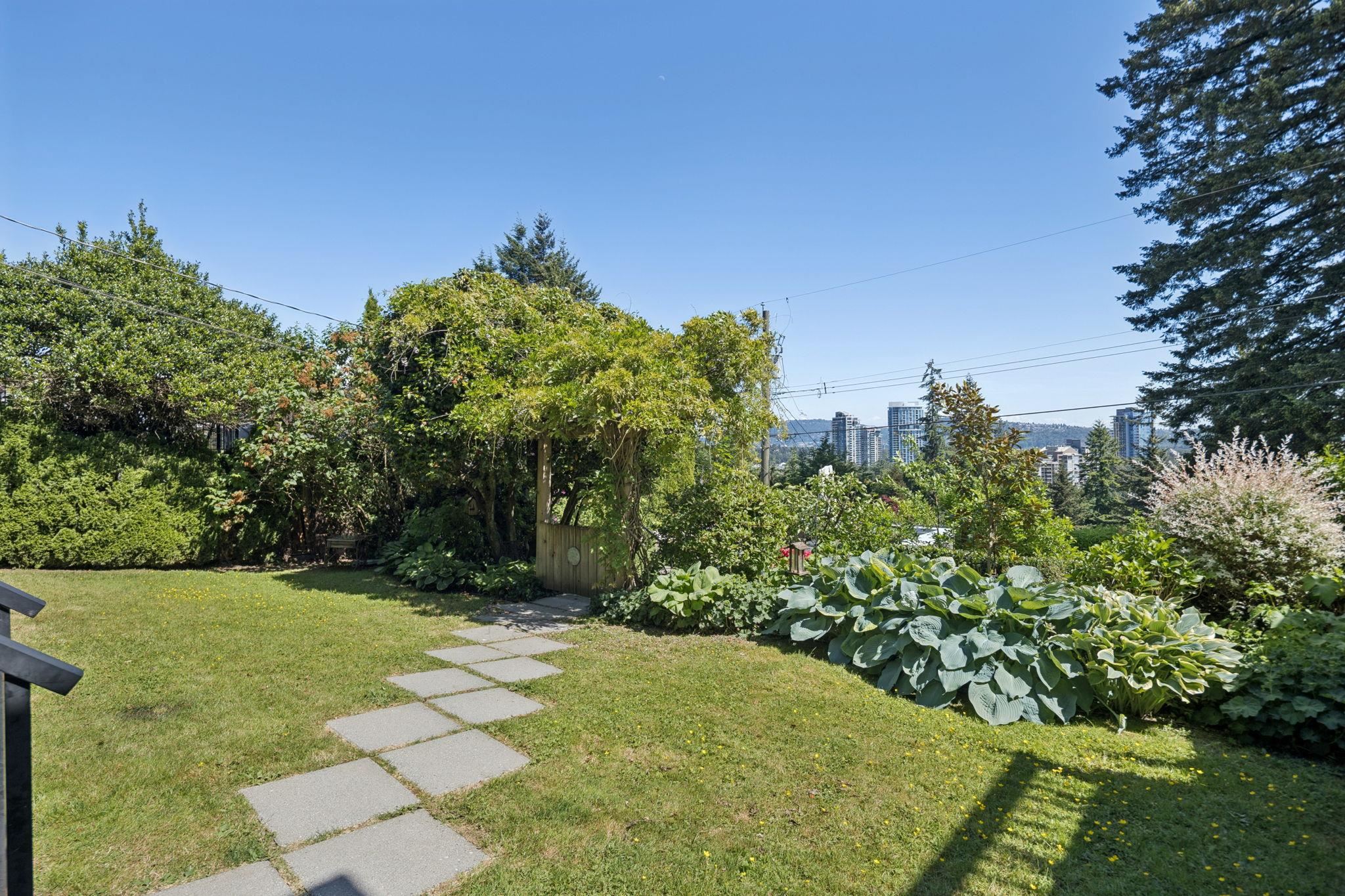 1225 ADDERLEY STREET