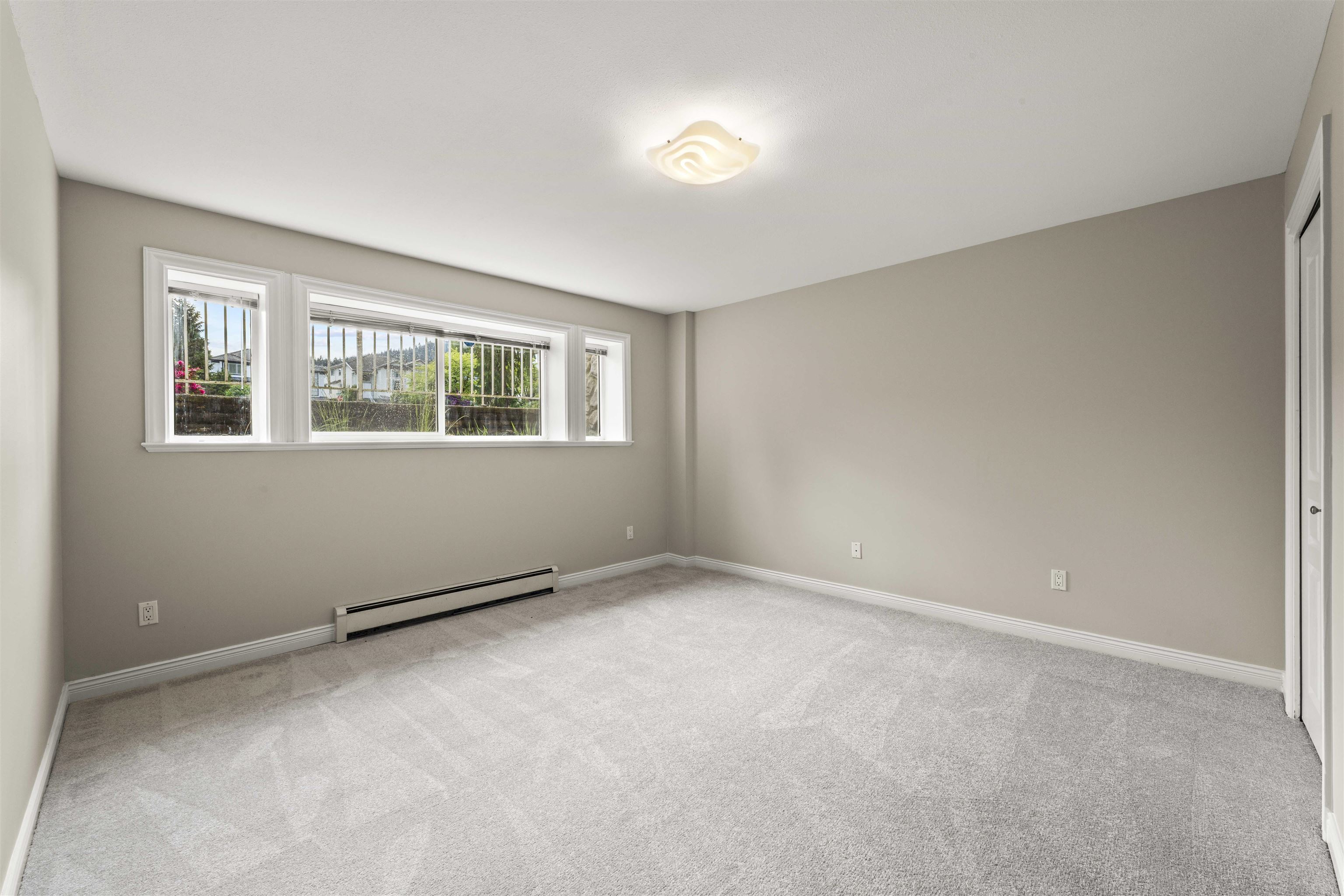 3172 HALLAM COURT