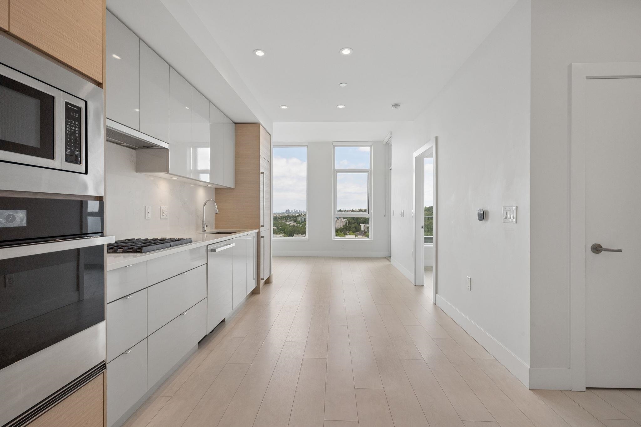 2304 3438 SAWMILL CRESCENT