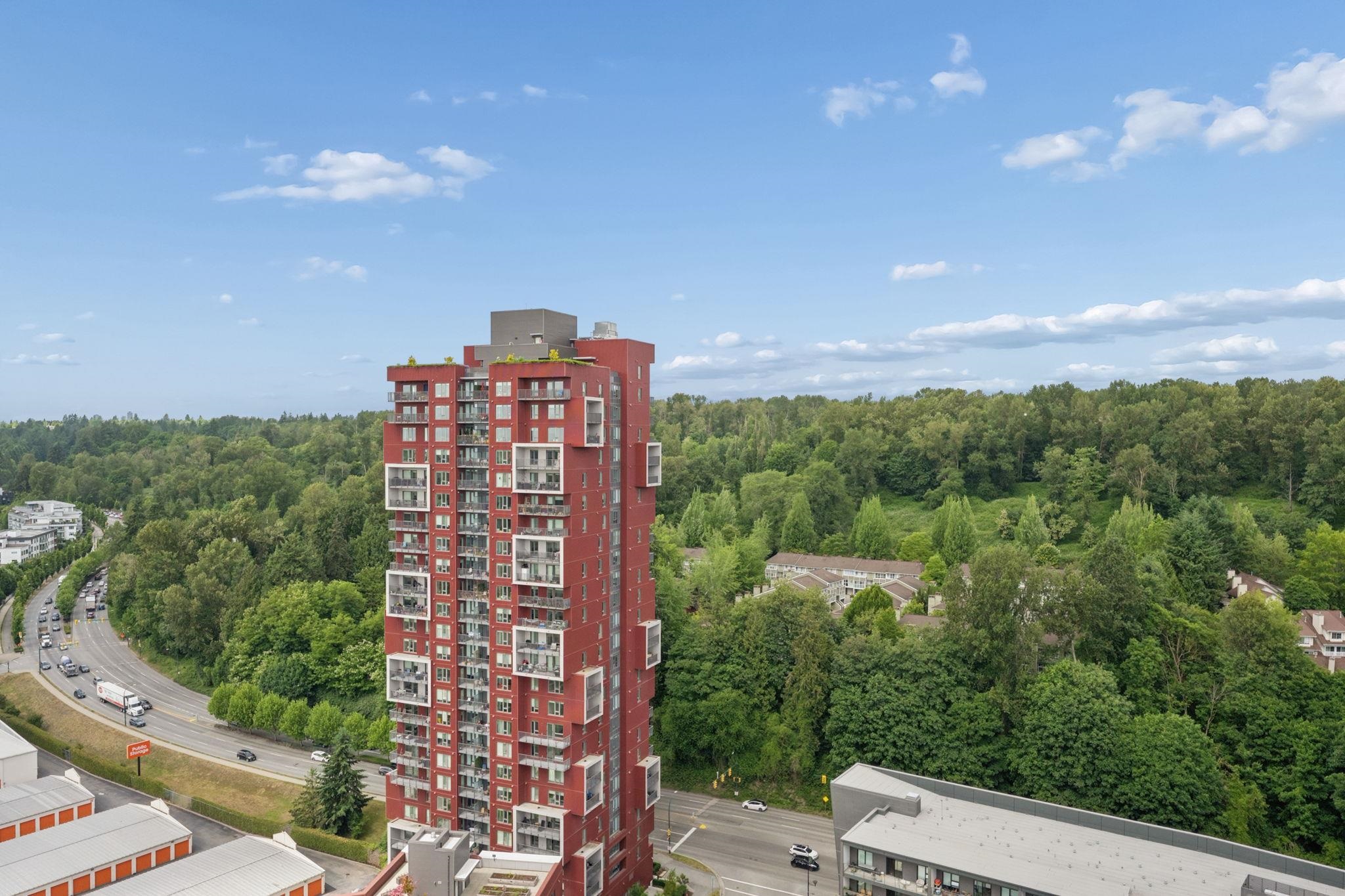 2304 3438 SAWMILL CRESCENT