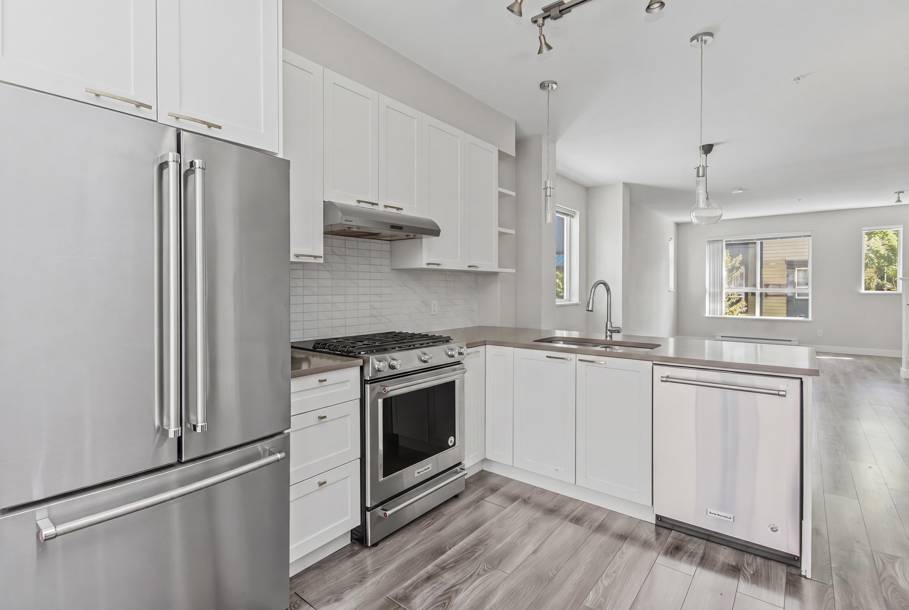 38359 EAGLEWIND BOULEVARD