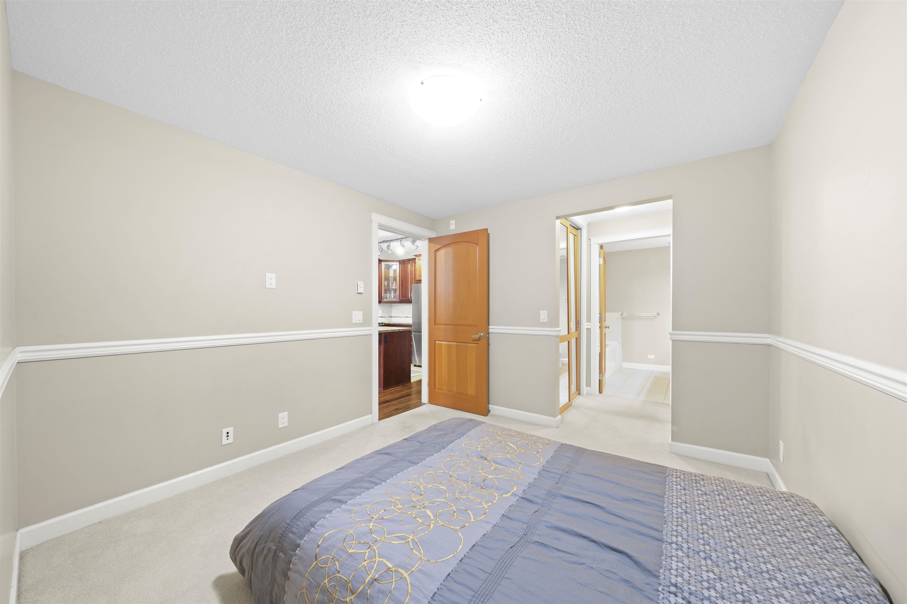 306 8328 207A STREET