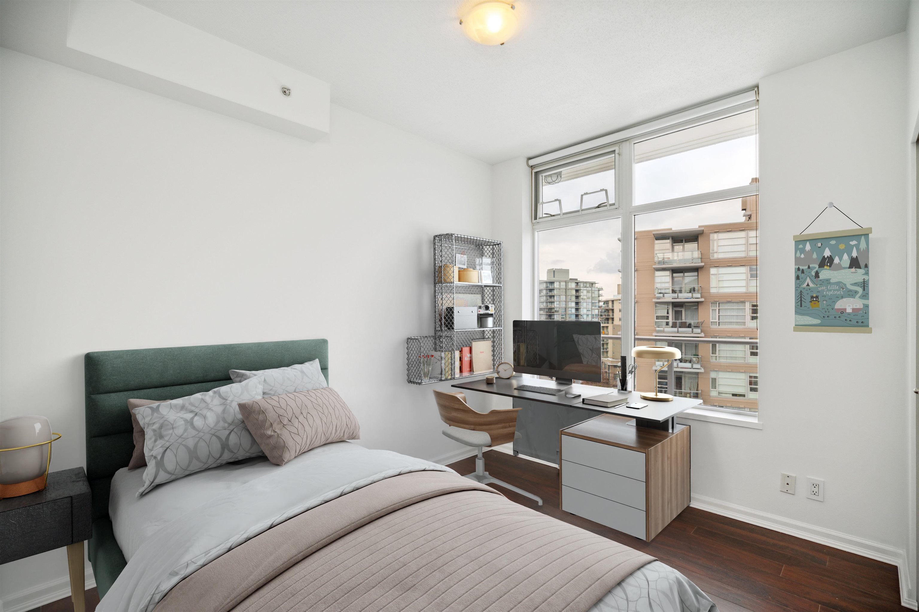 904 9288 UNIVERSITY CRESCENT