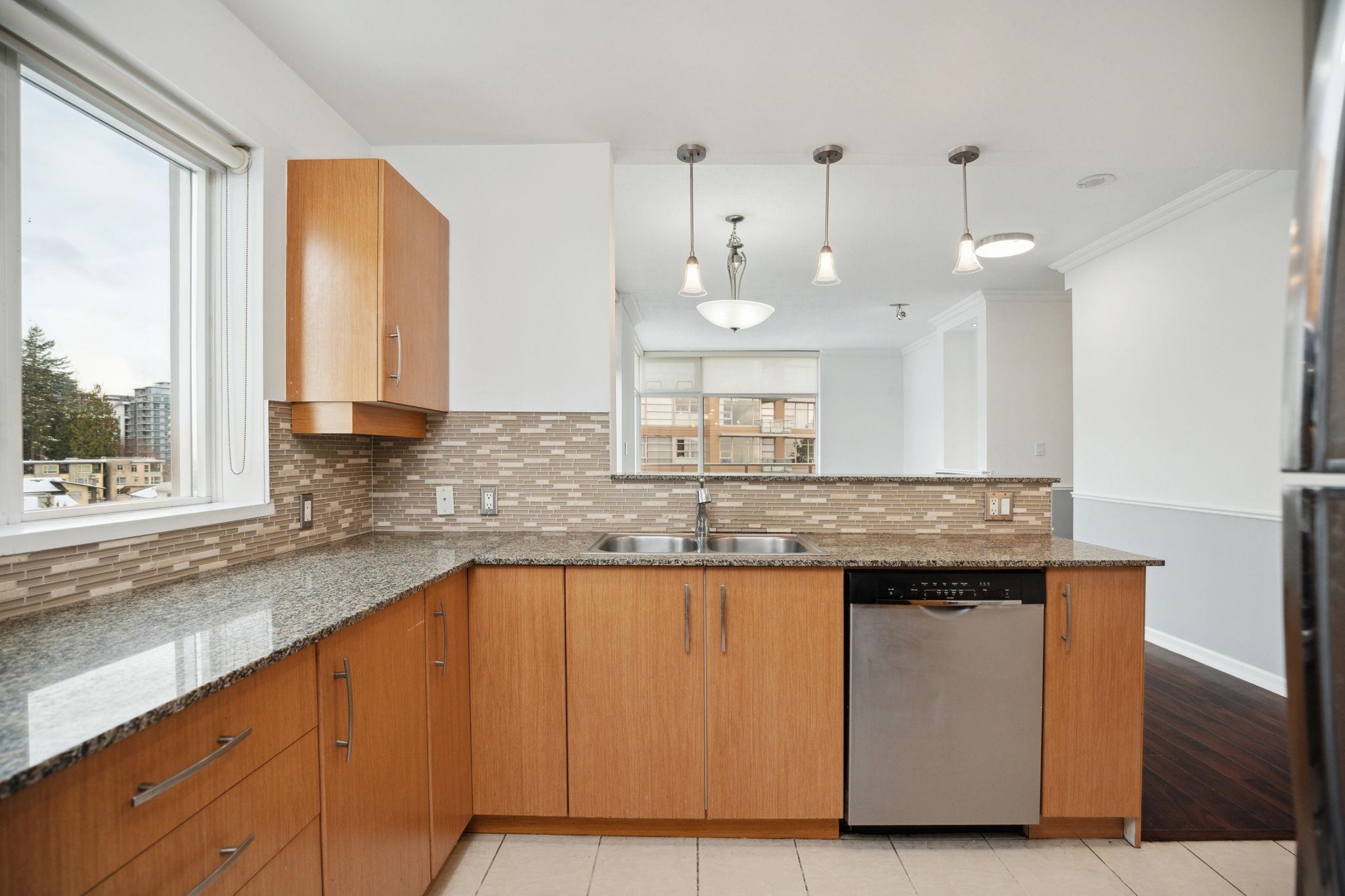 904 9288 UNIVERSITY CRESCENT