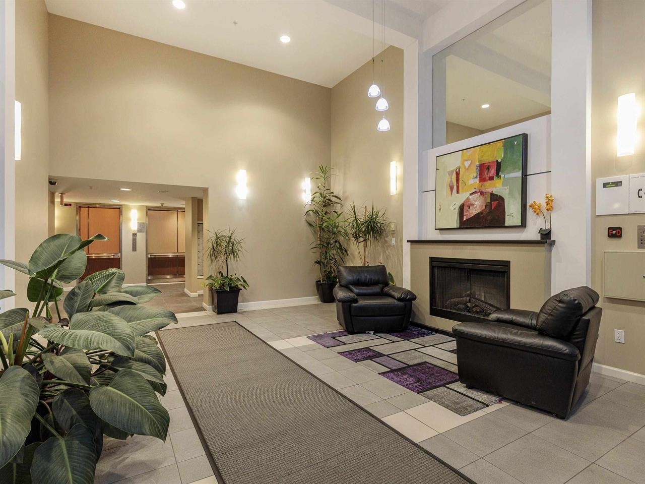 904 9288 UNIVERSITY CRESCENT