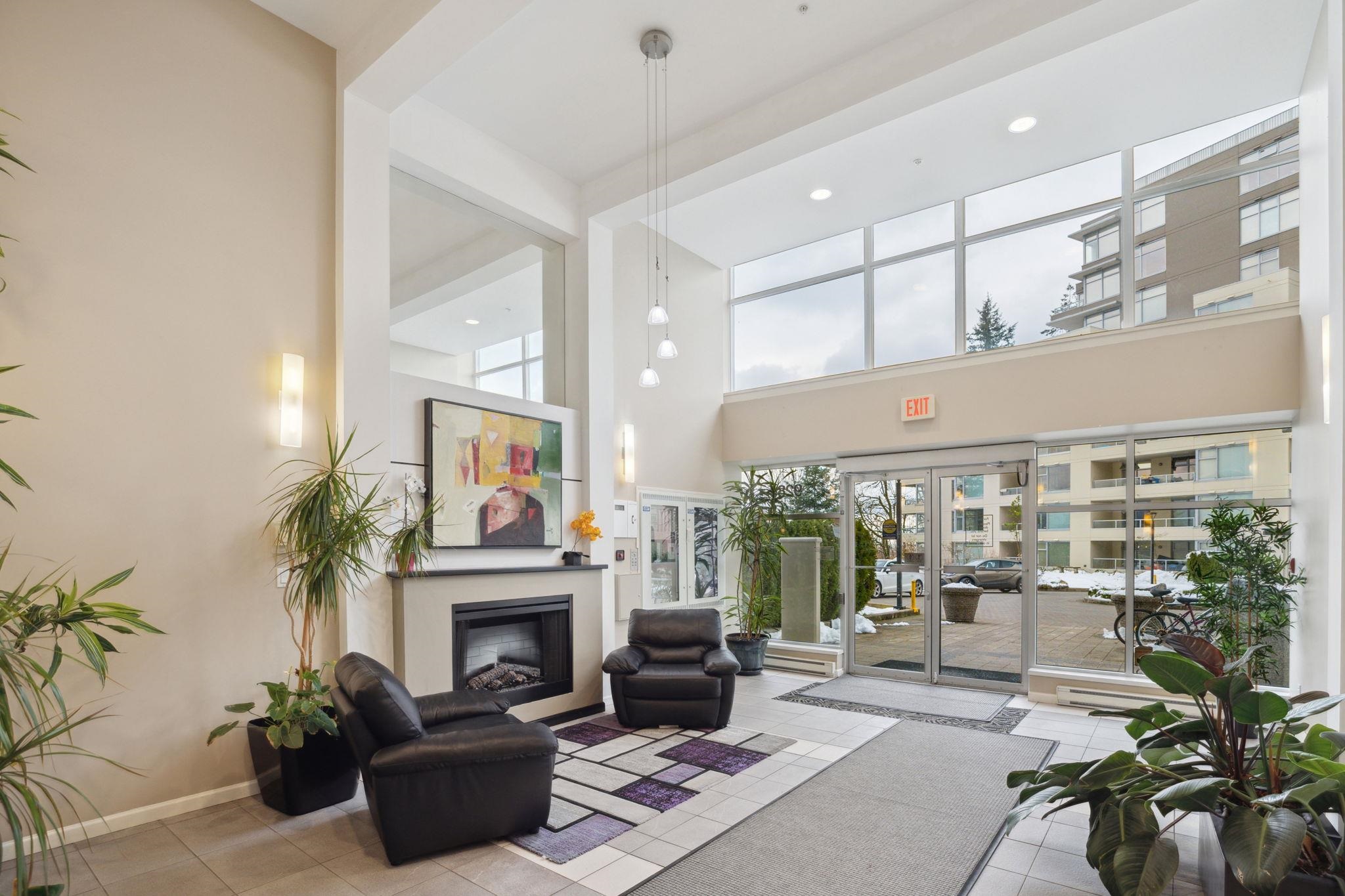 904 9288 UNIVERSITY CRESCENT
