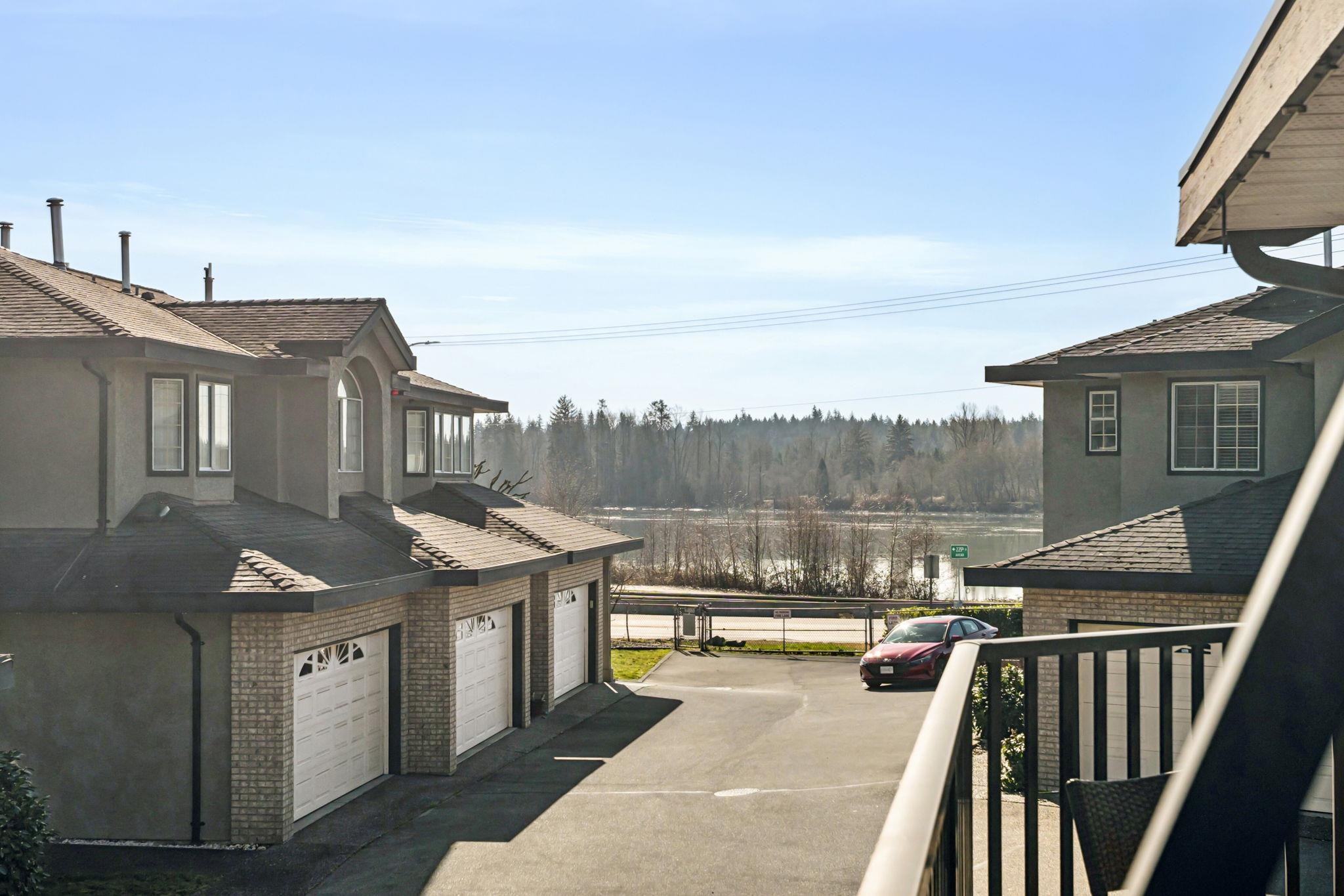 33 22488 116 AVENUE