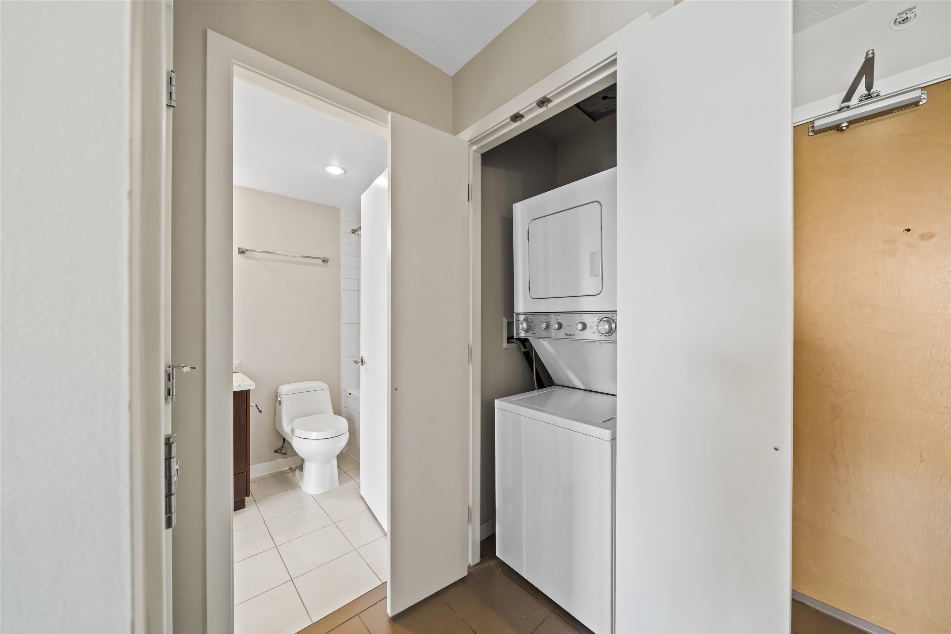 608 2982 BURLINGTON DRIVE