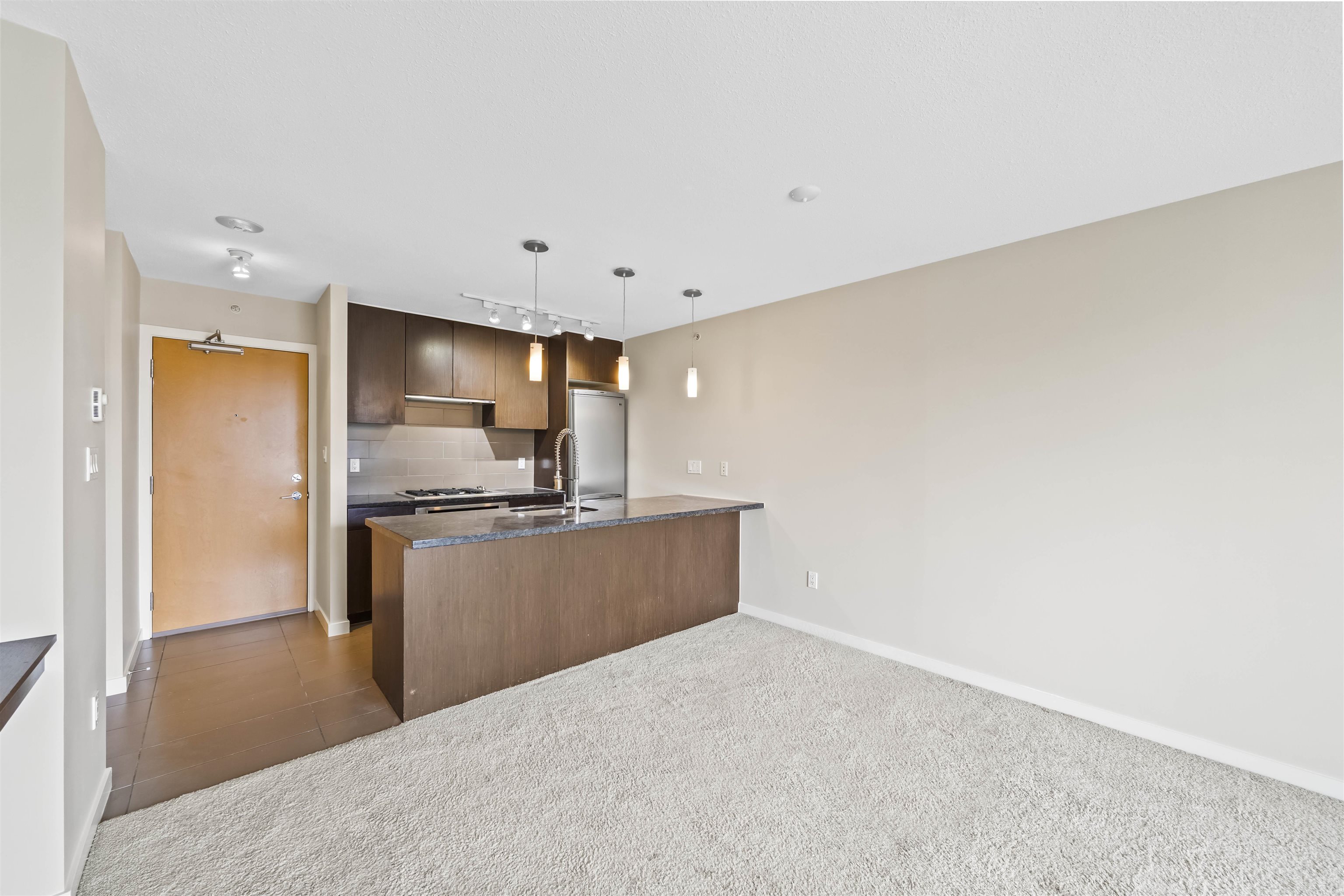 608 2982 BURLINGTON DRIVE