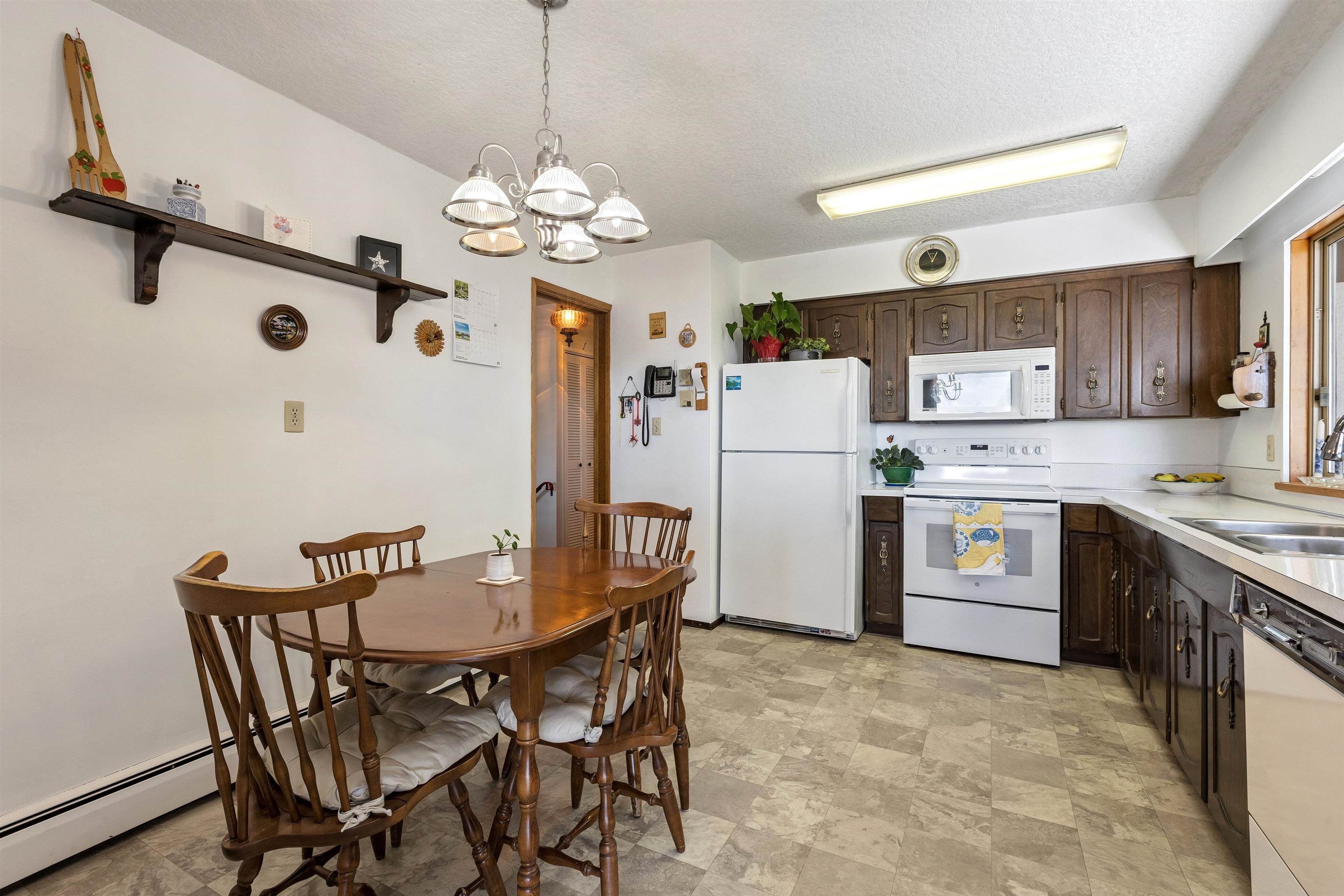 615 BALLANTREE ROAD