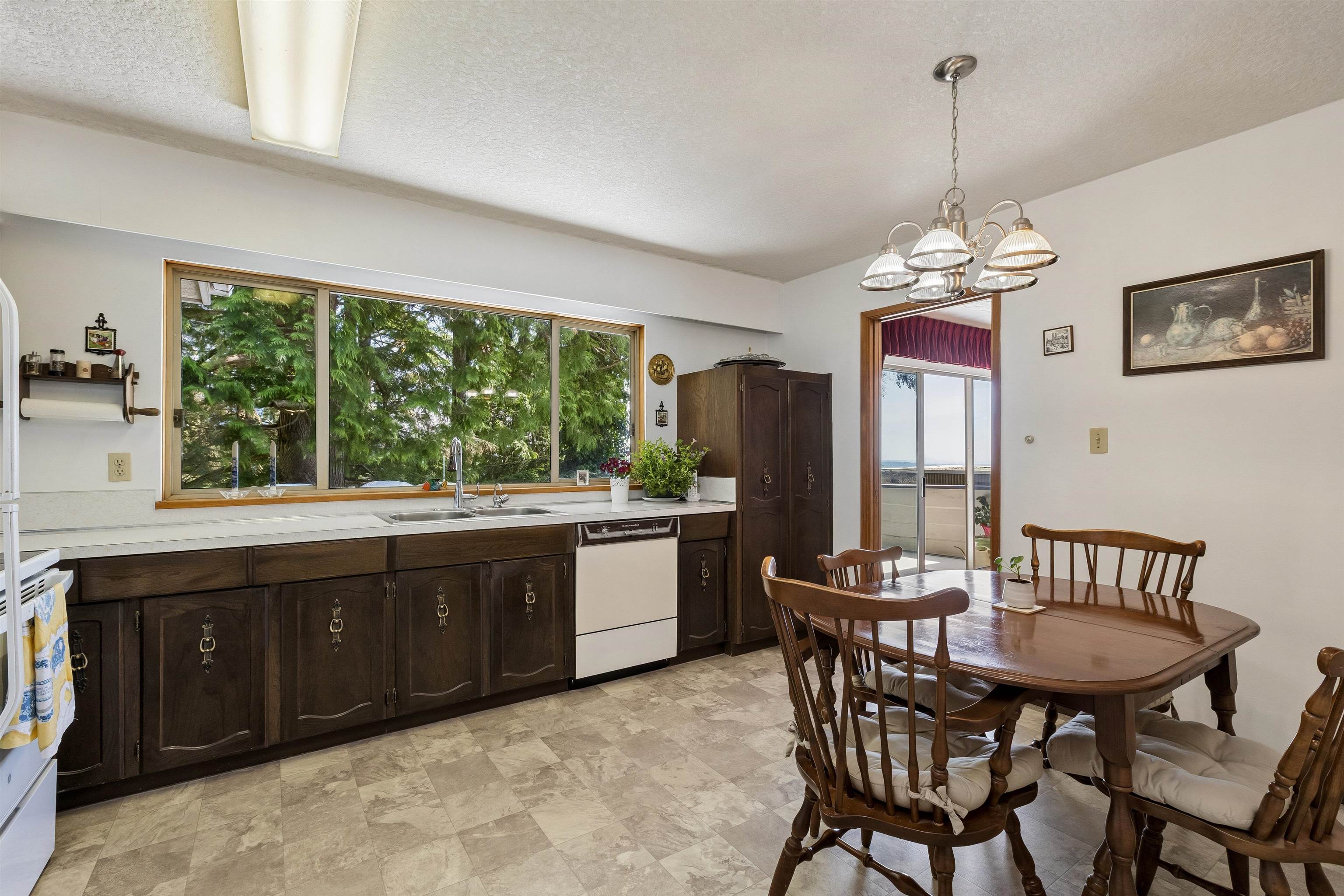 615 BALLANTREE ROAD