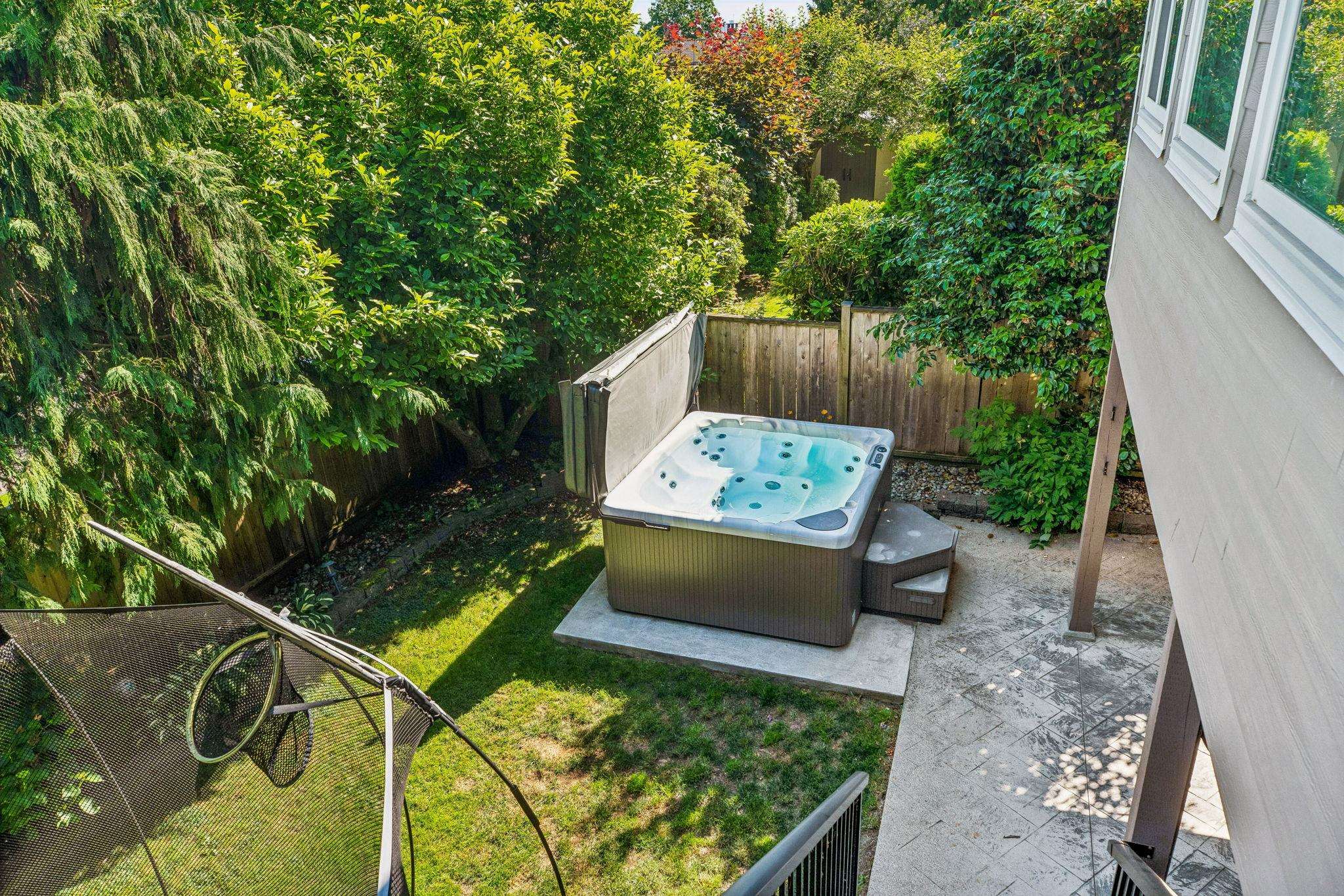 469 CARIBOO CRESCENT