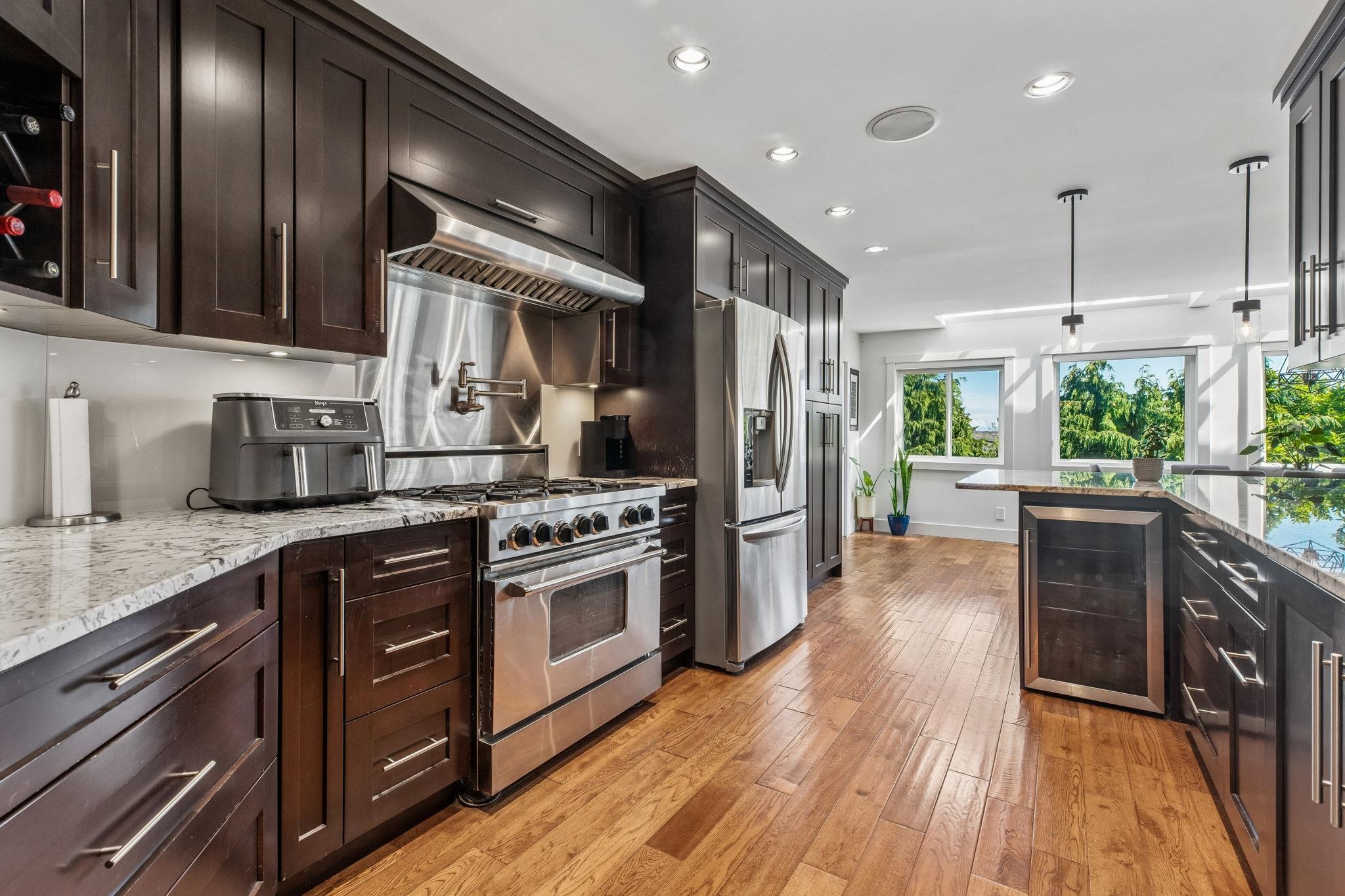 469 CARIBOO CRESCENT