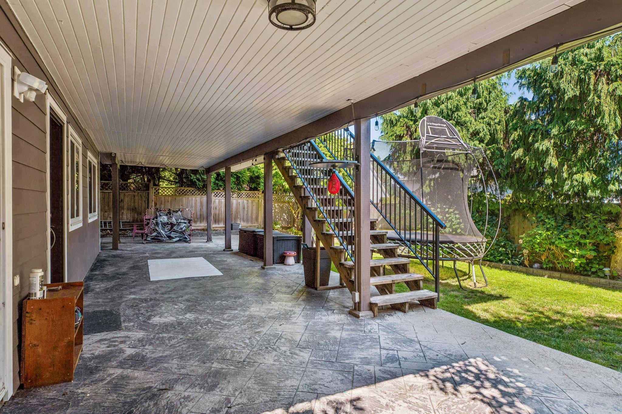 469 CARIBOO CRESCENT