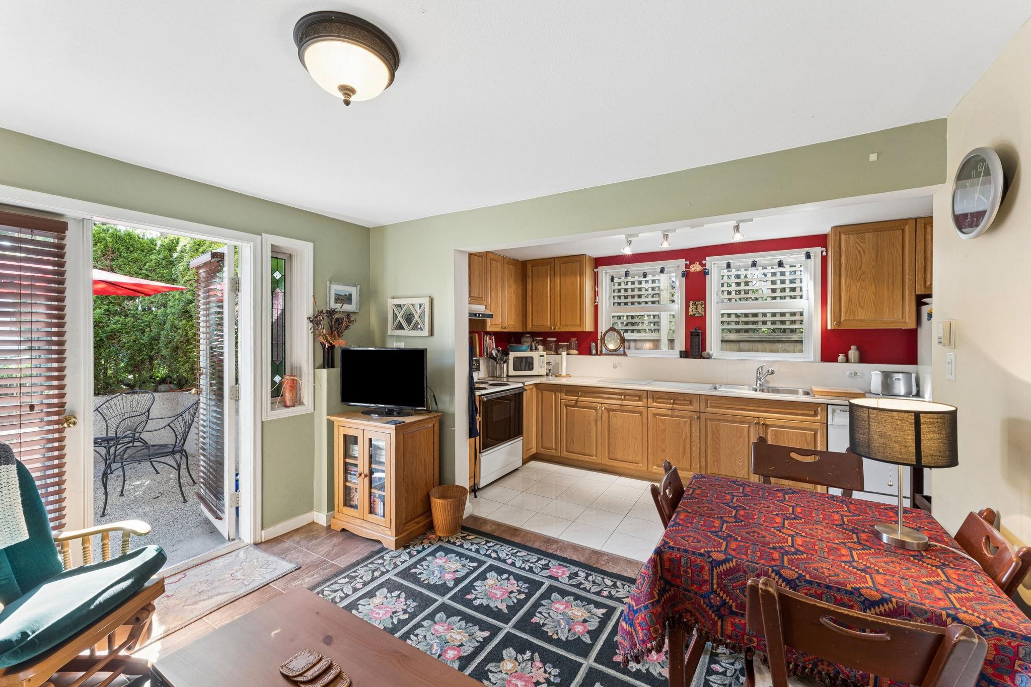 408 E 2ND STREET