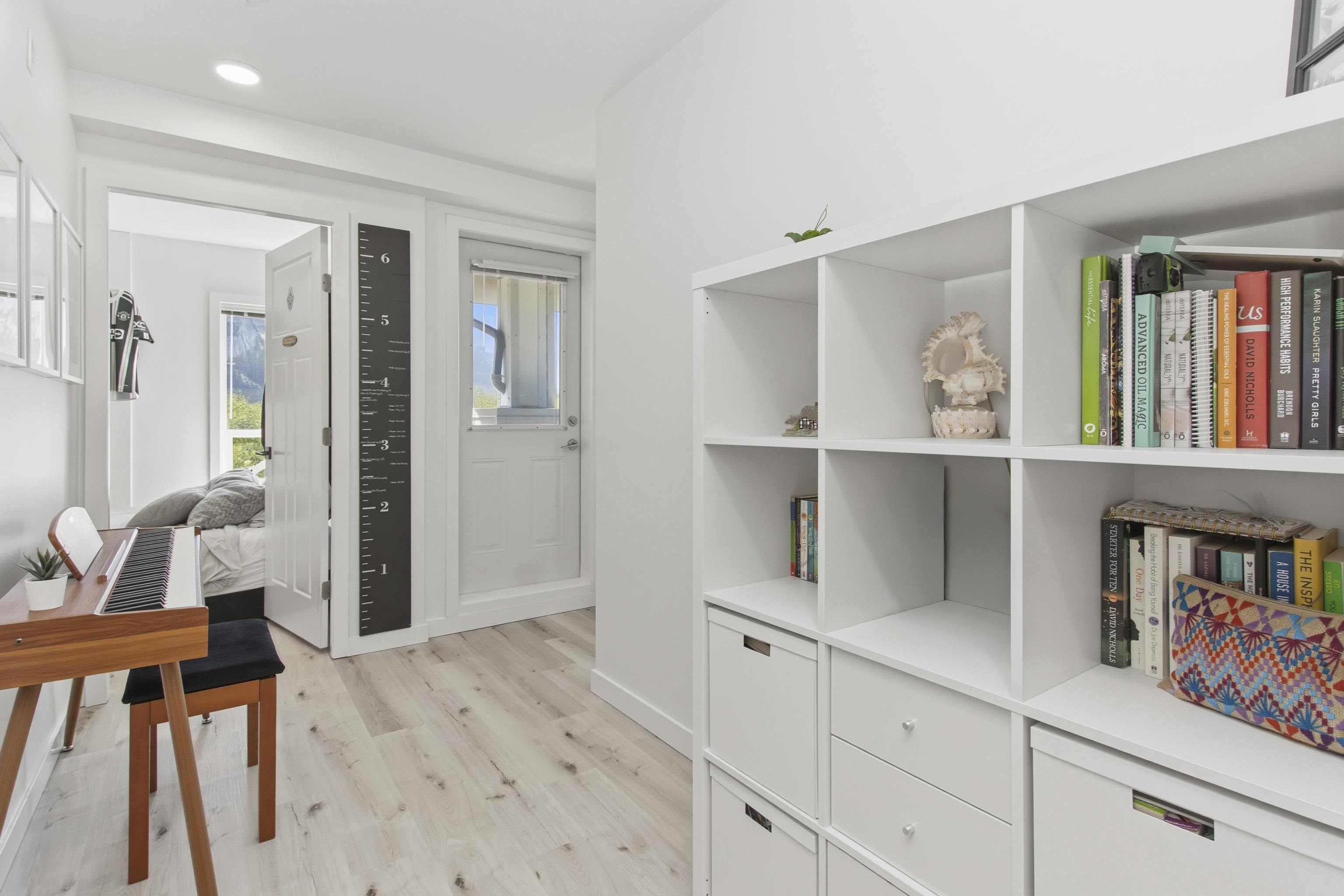 406 1212 MAIN STREET