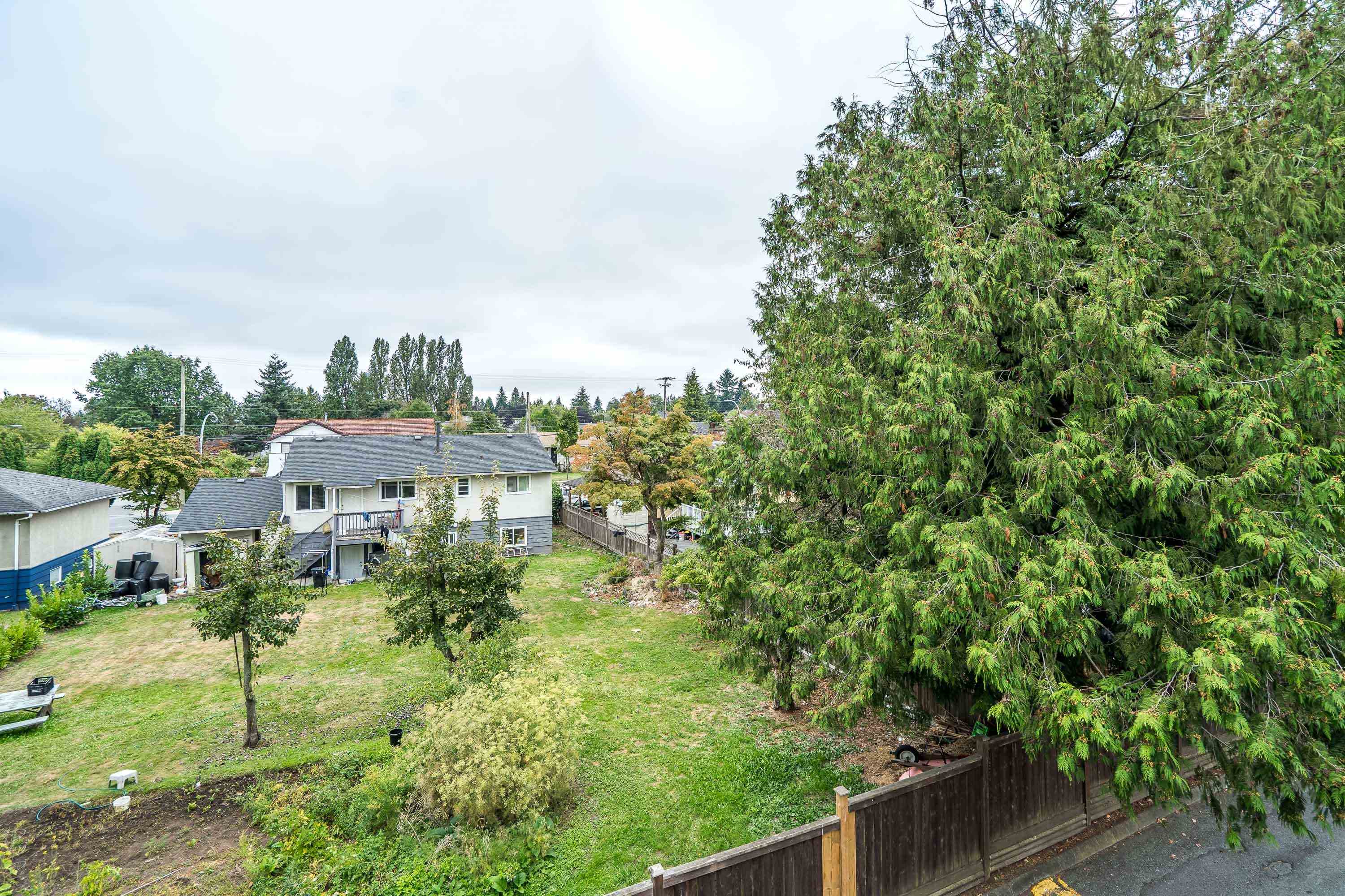 392C 8635 120 STREET