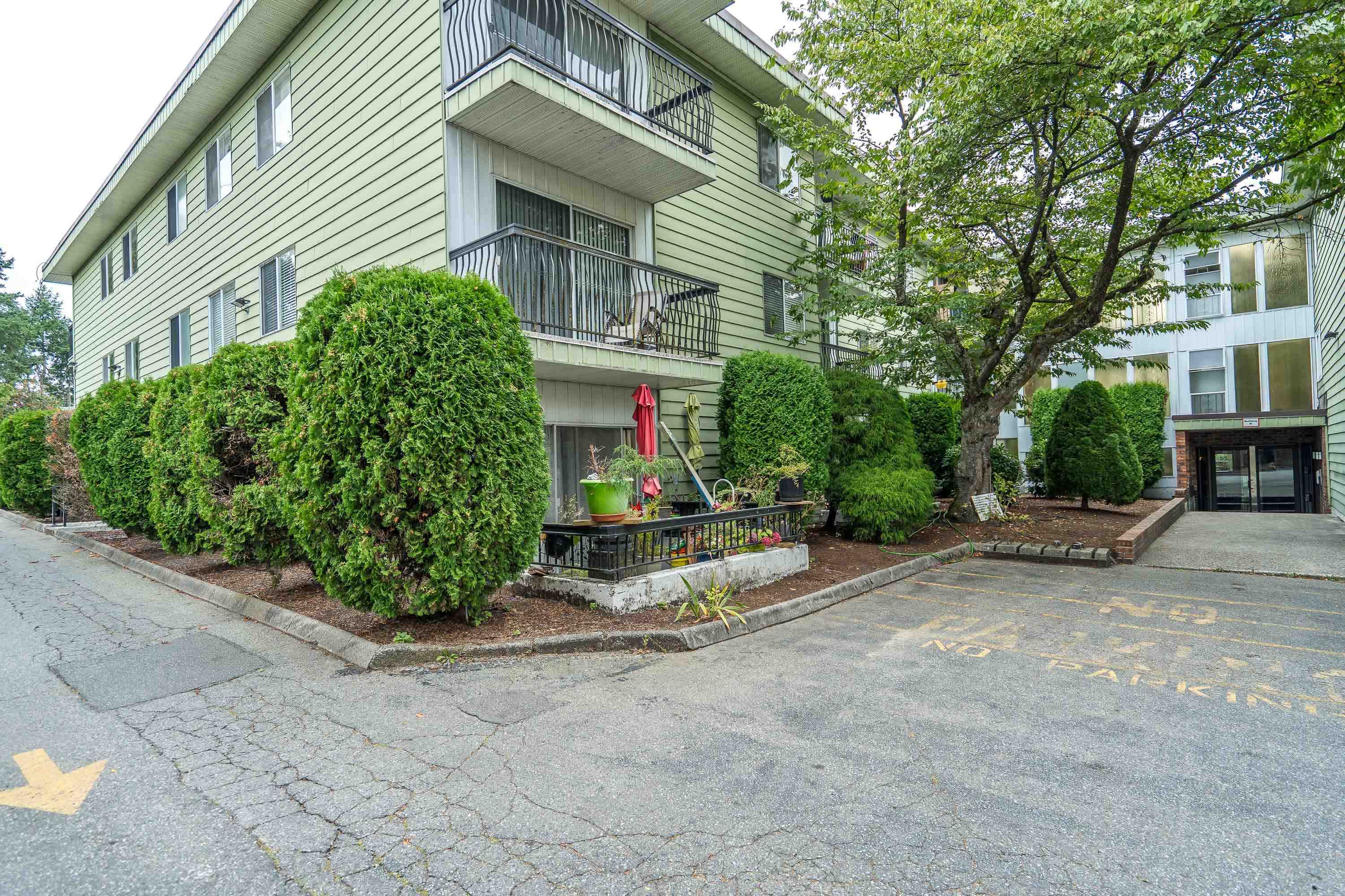 392C 8635 120 STREET