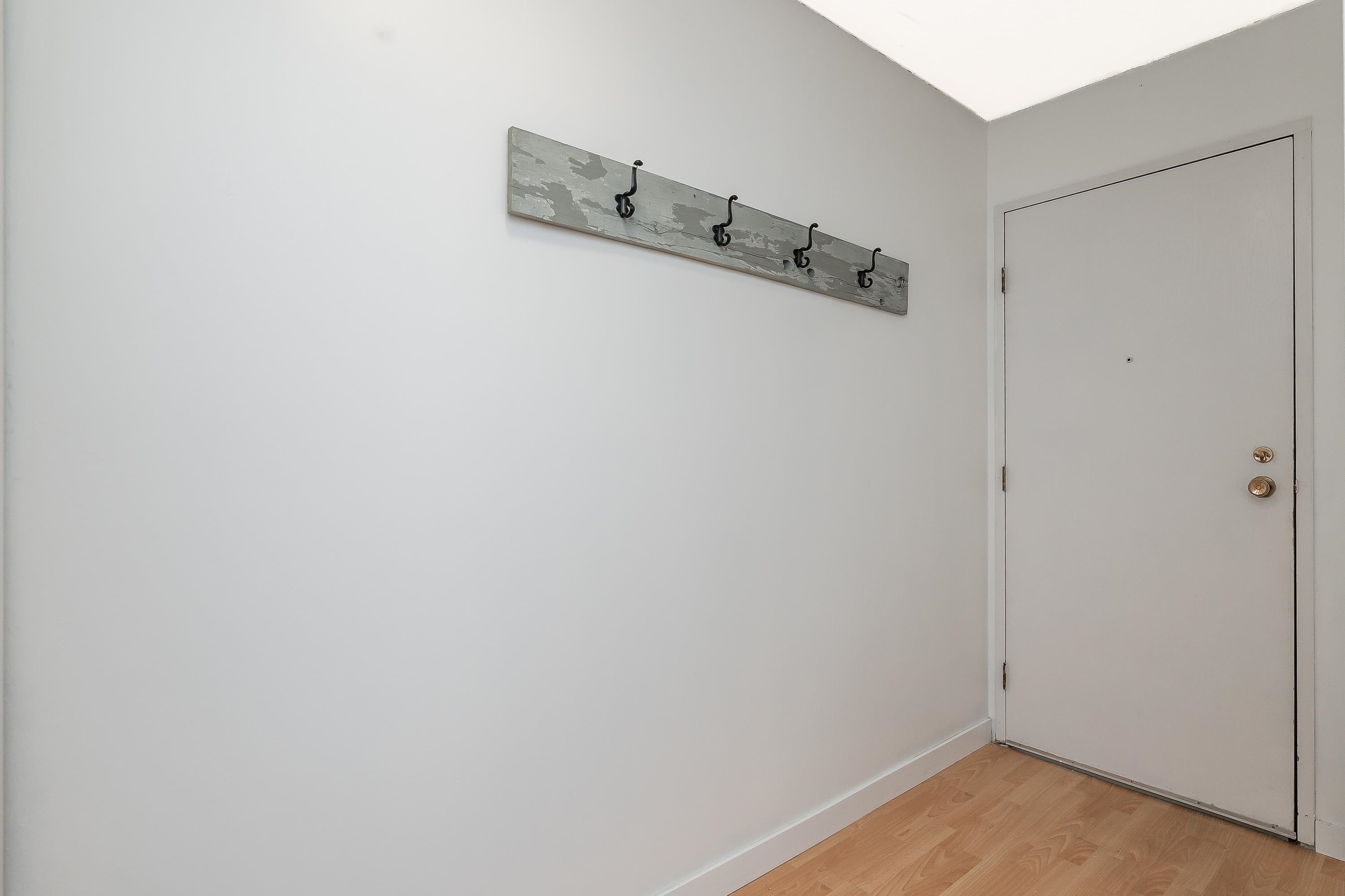 392C 8635 120 STREET