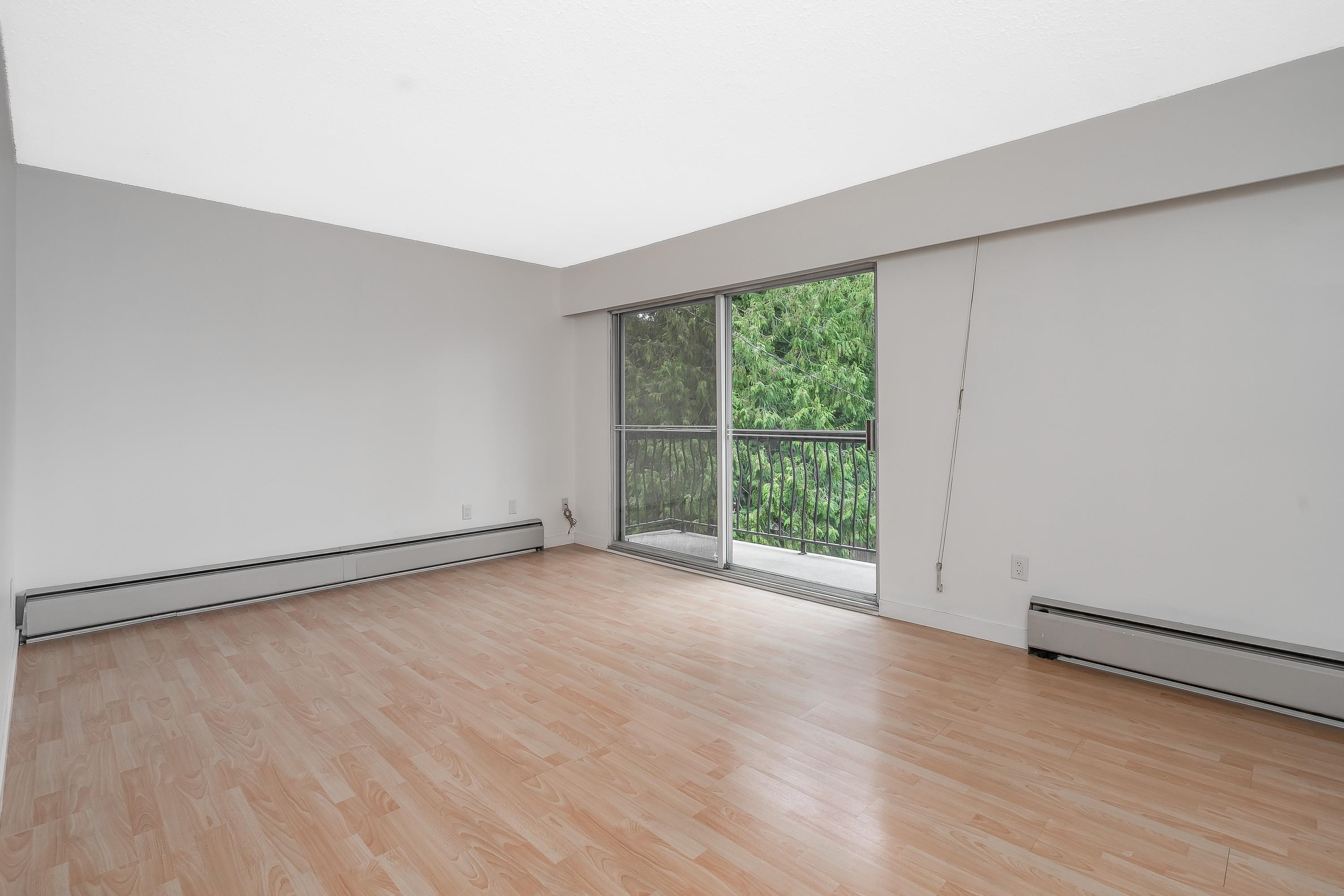 392C 8635 120 STREET