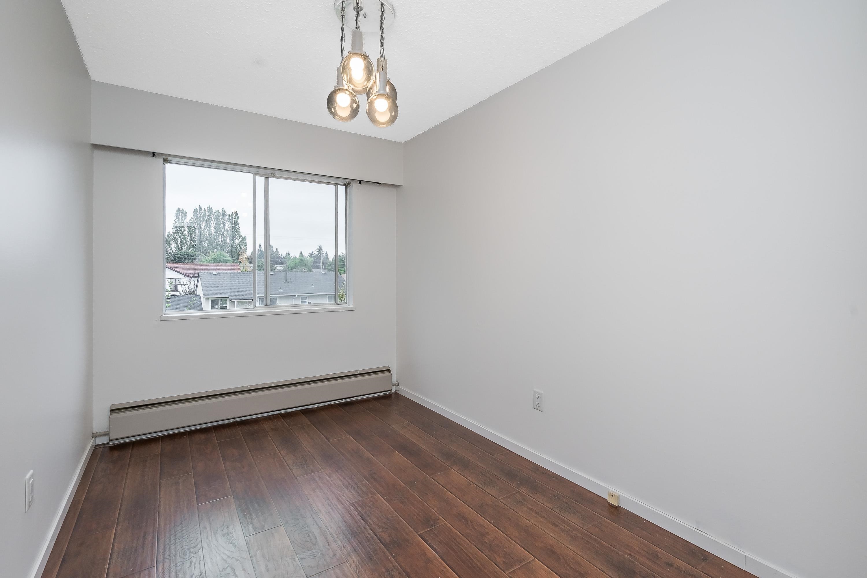 392C 8635 120 STREET